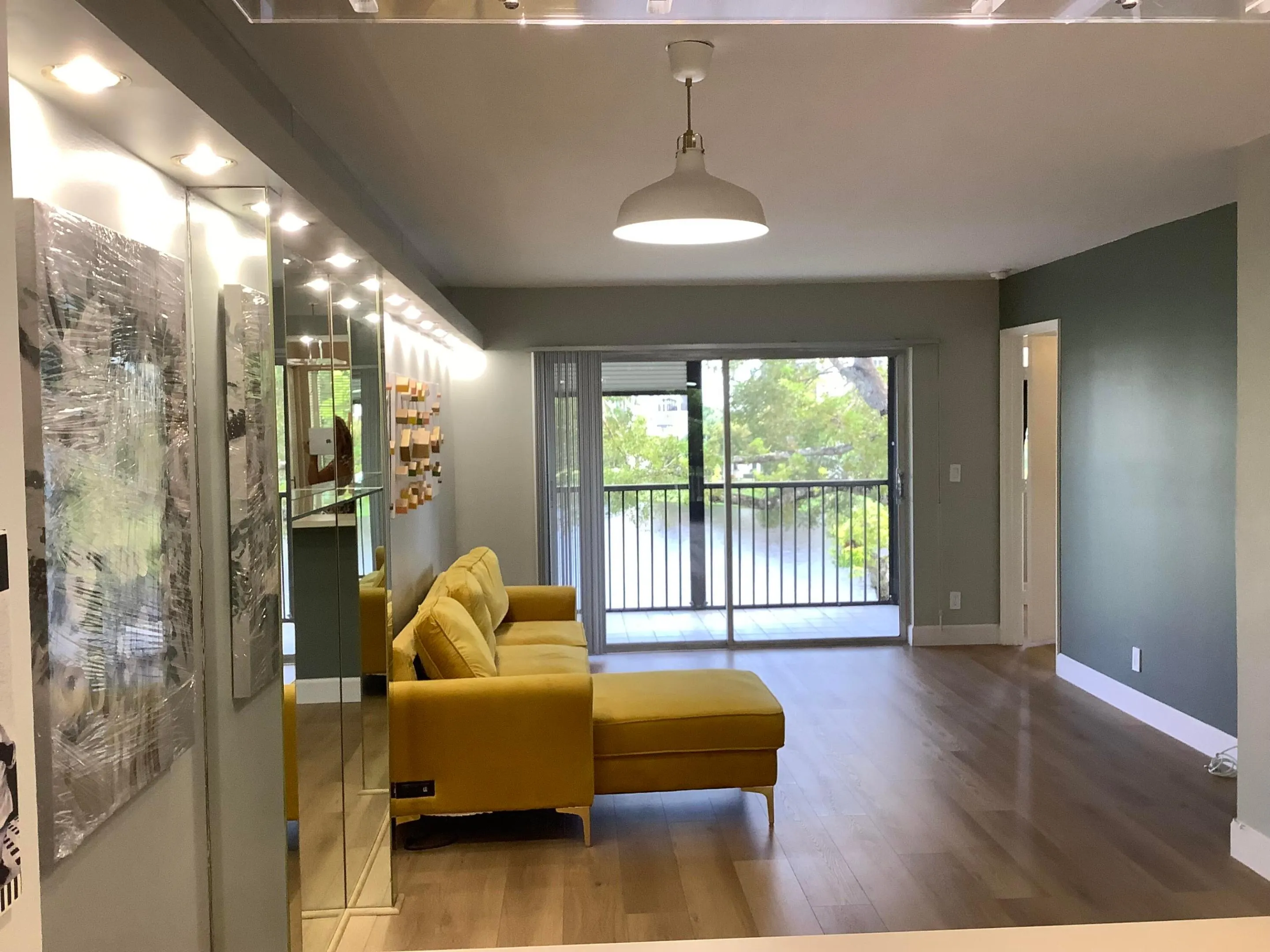 2228 N CYPRESS BEND Drive #307