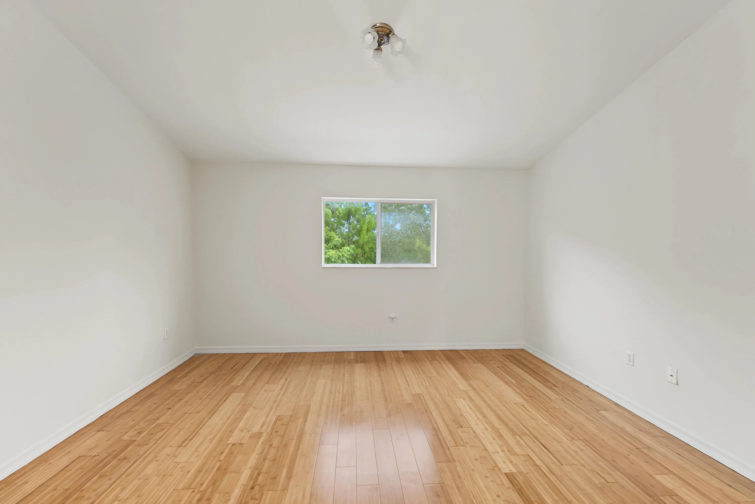 21109 NE 3RD Court