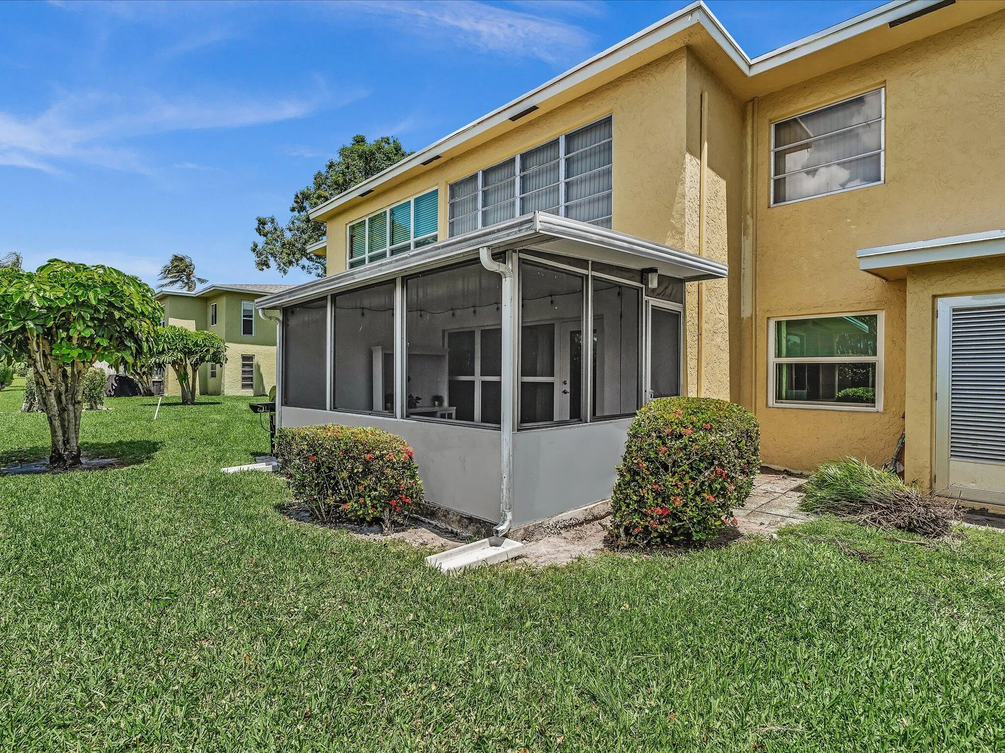1151 CALAMONDIN Terrace #103