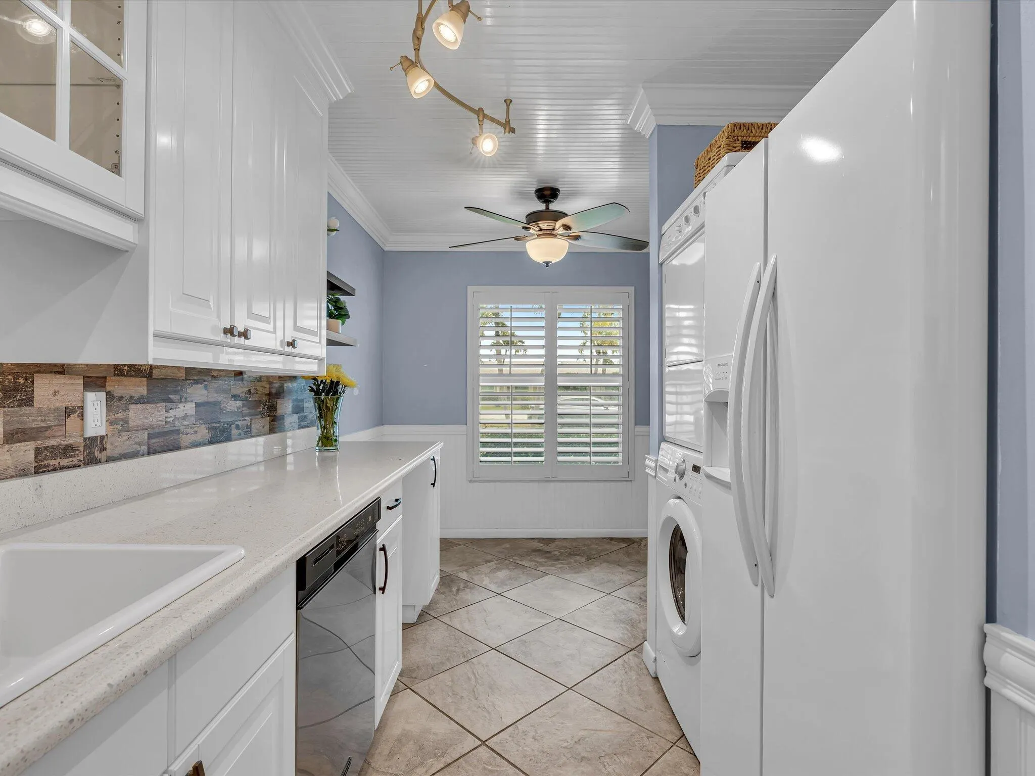1151 CALAMONDIN Terrace #103