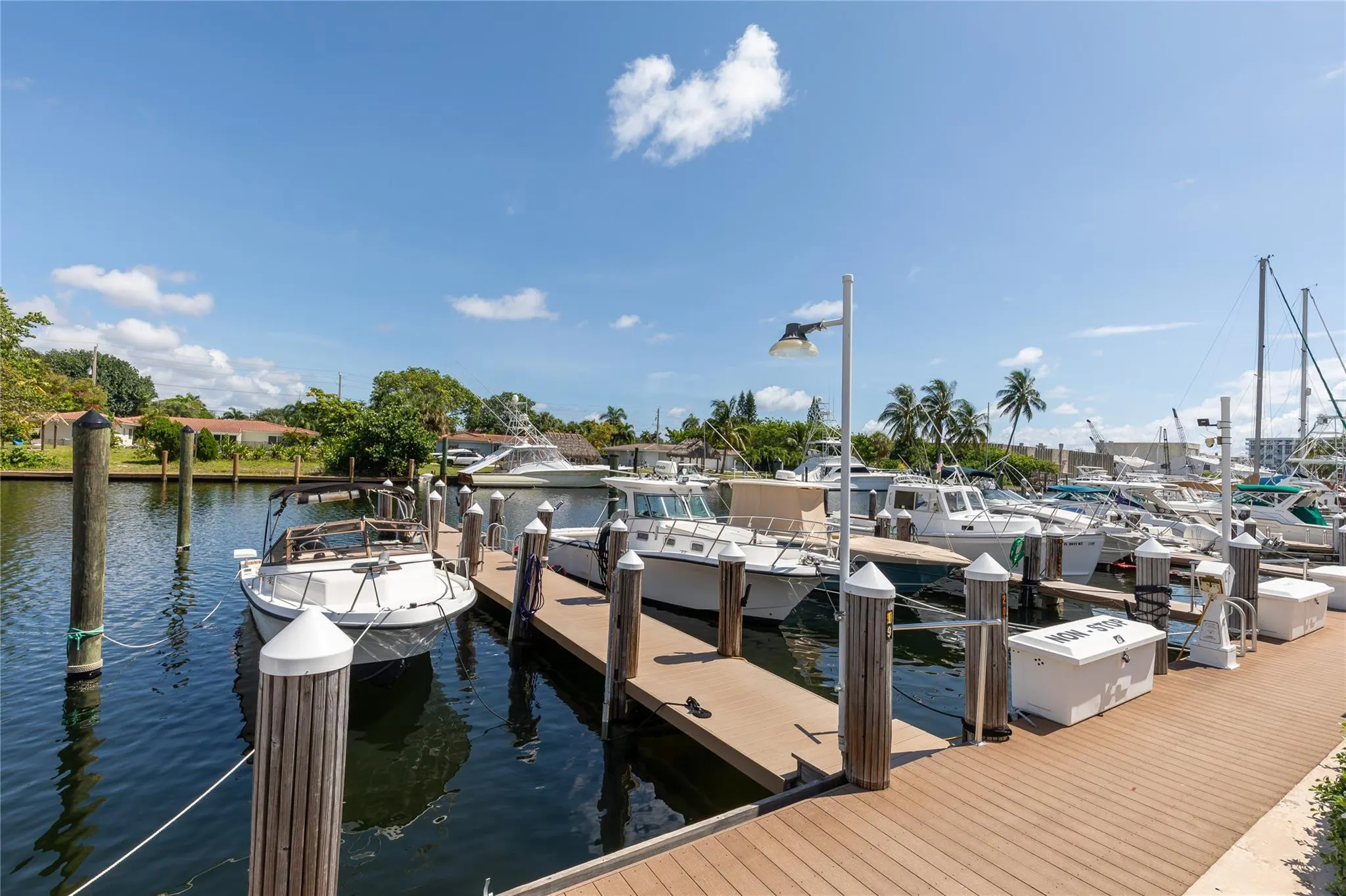 2731 NE 14th Street Causeway #710
