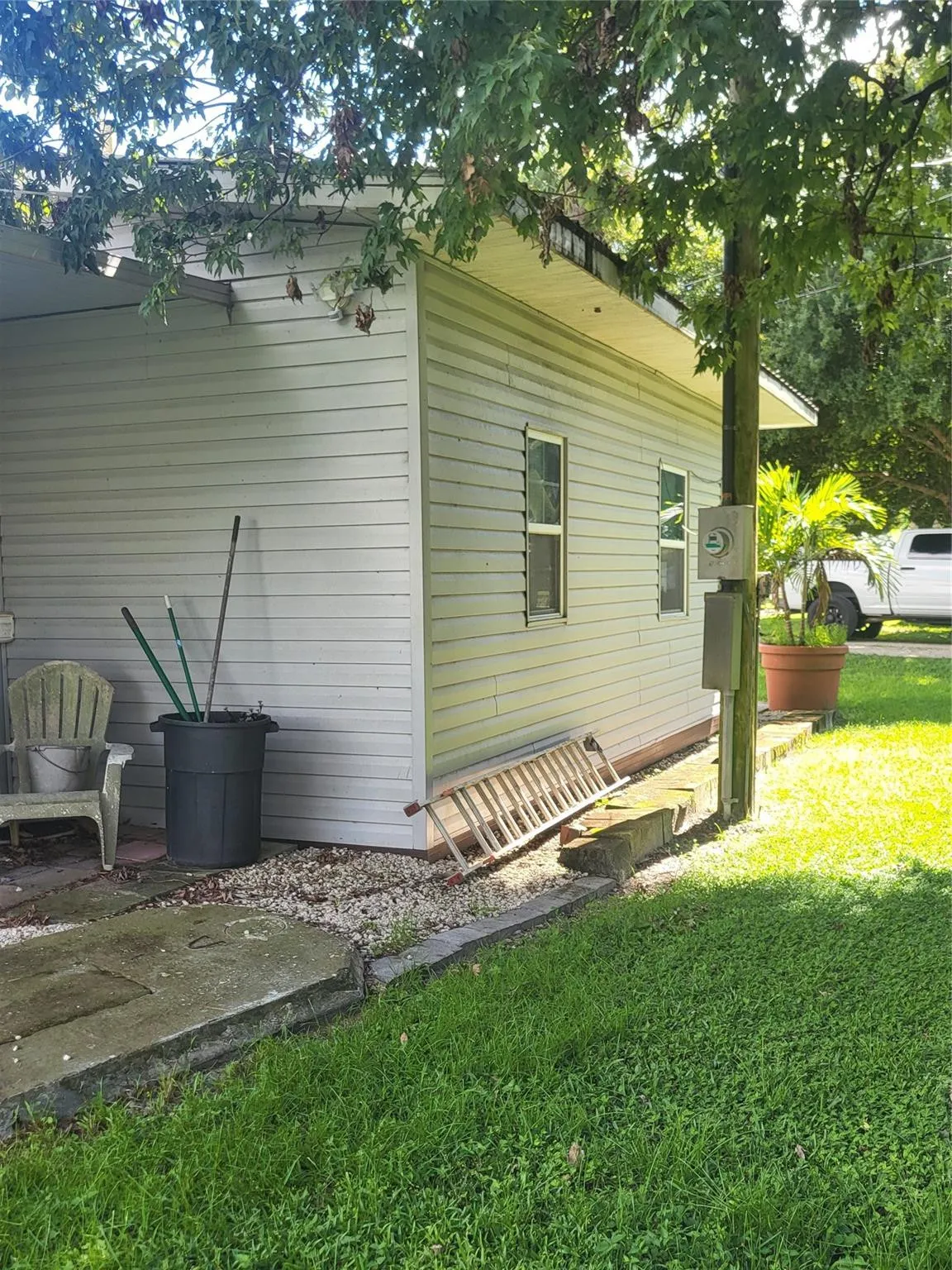 1048 Arvin Lane