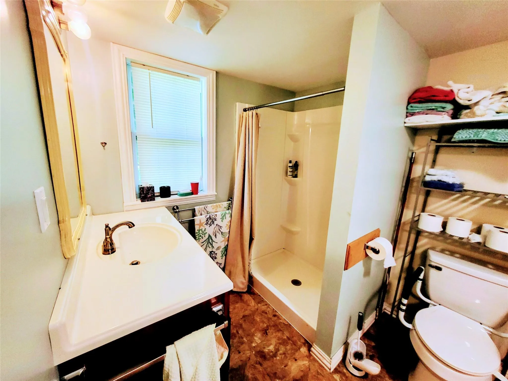 1048 Arvin Lane