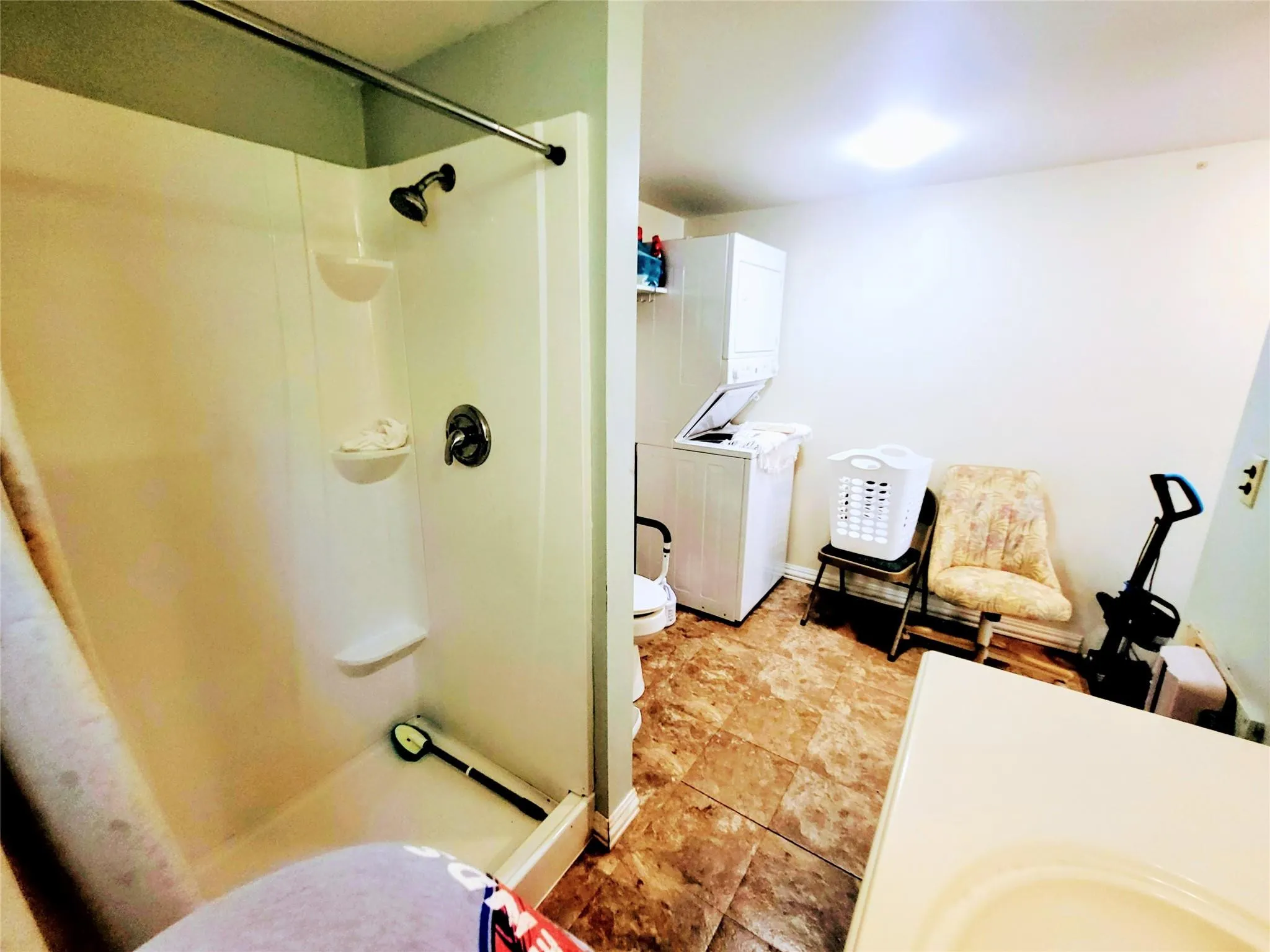 1048 Arvin Lane