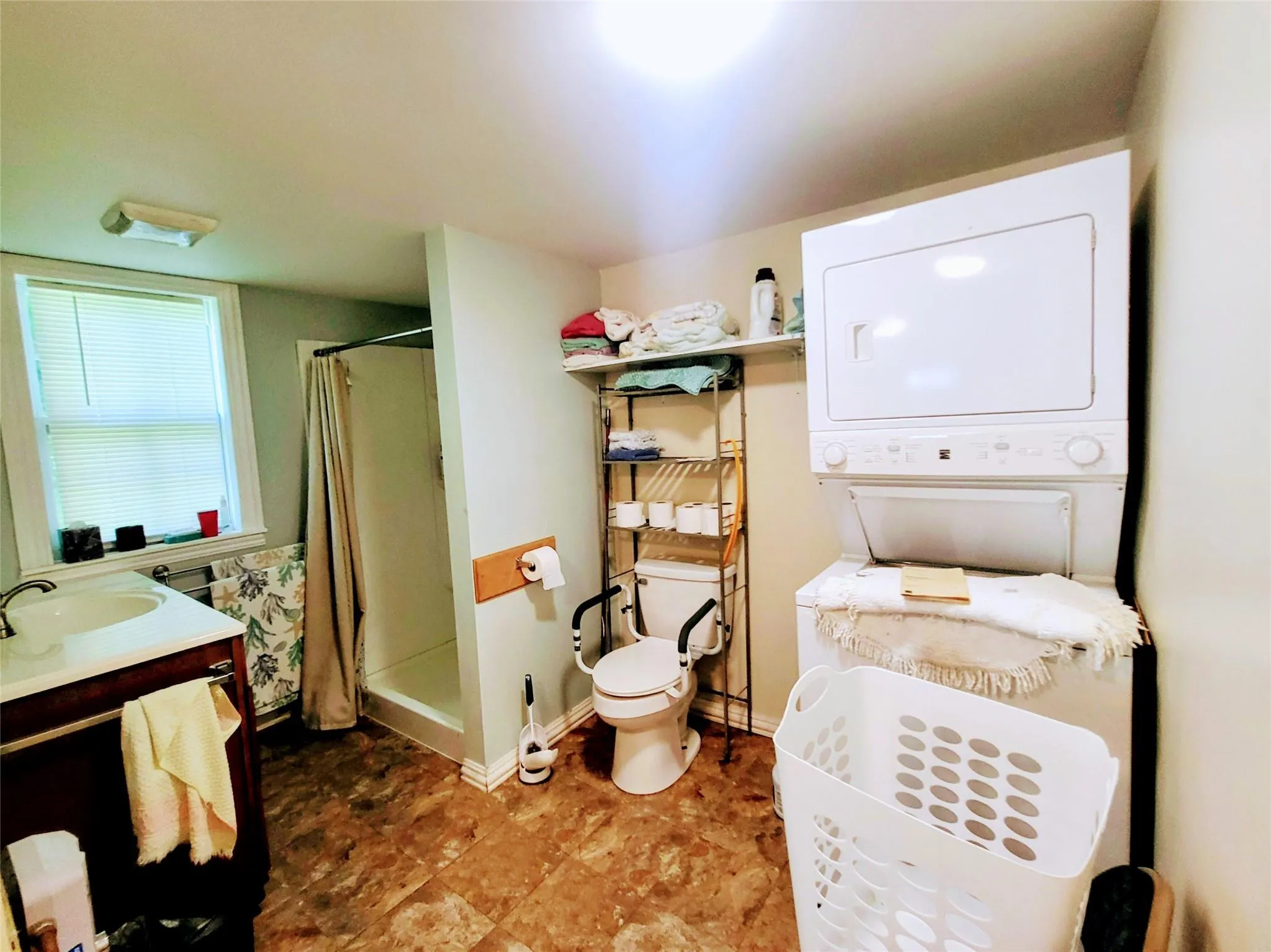 1048 Arvin Lane