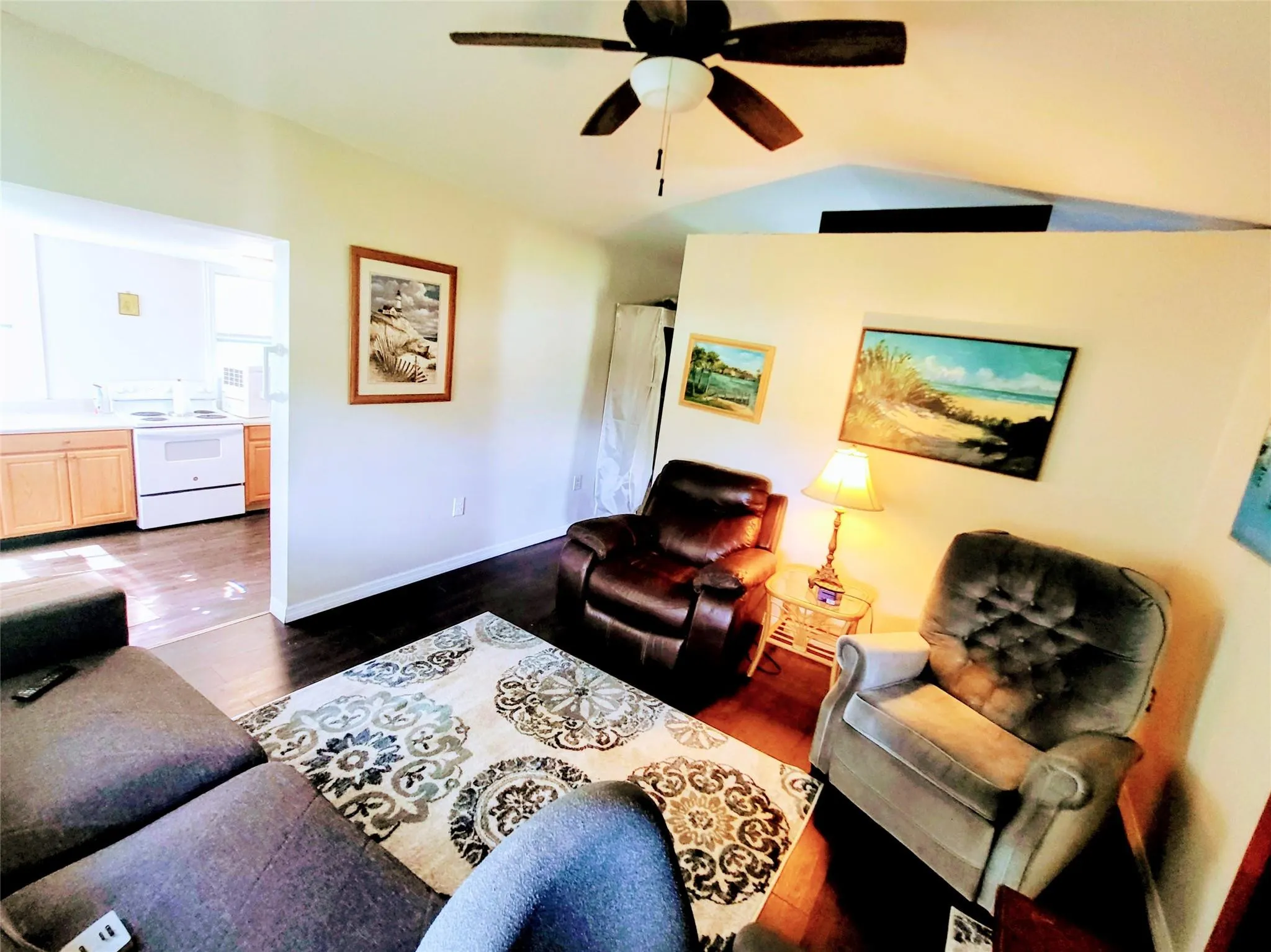 1048 Arvin Lane