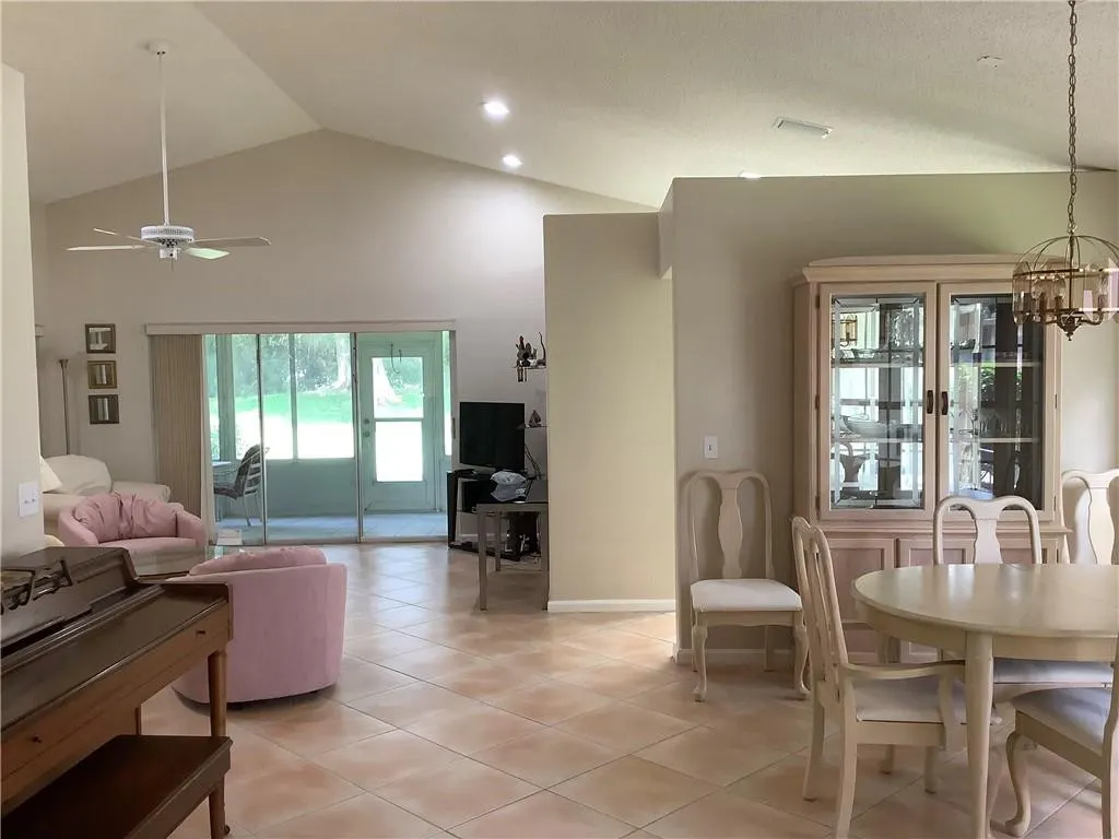 7904 Mansfield Hollow Road