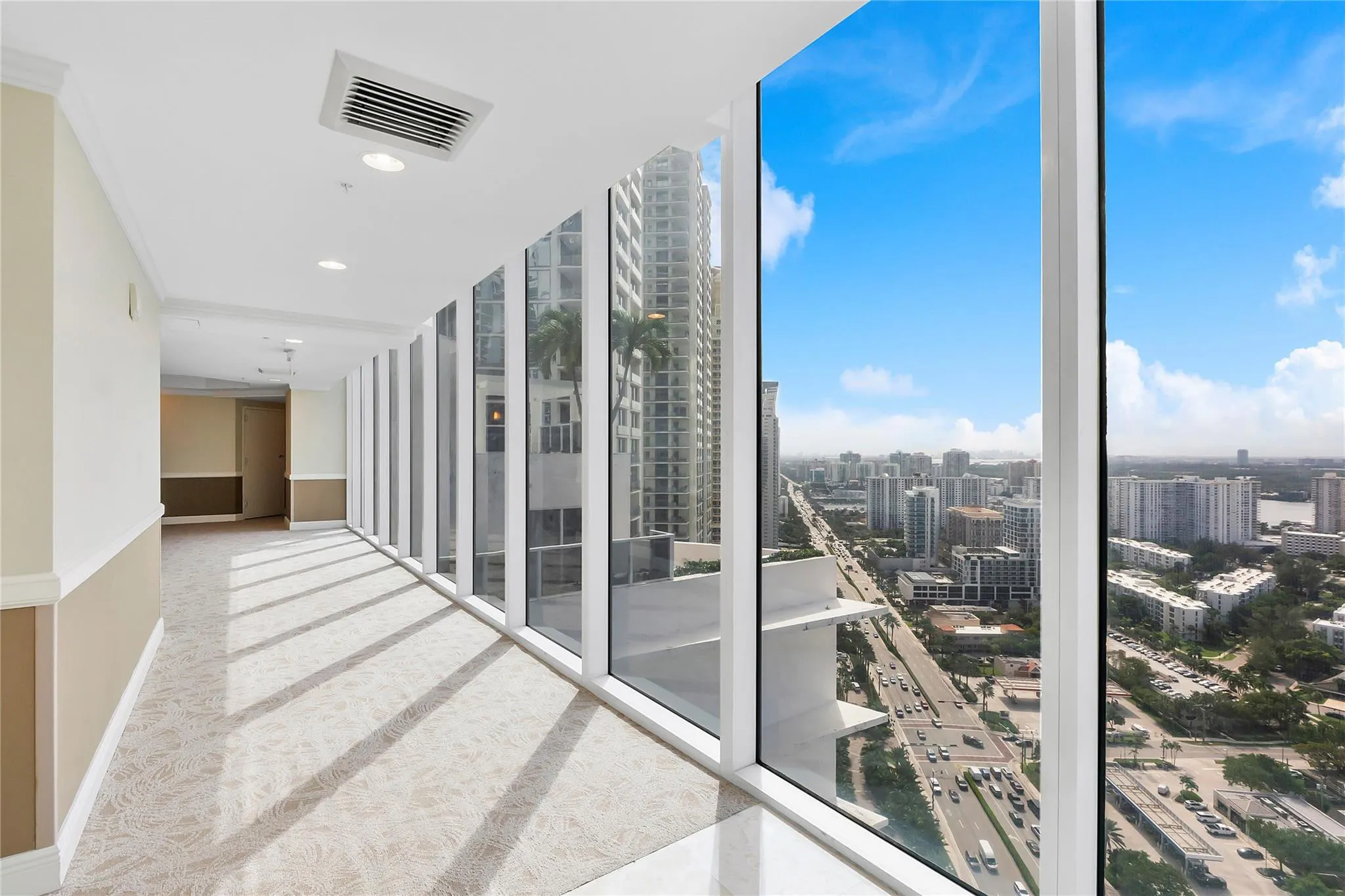 18001 Collins Avenue #2806