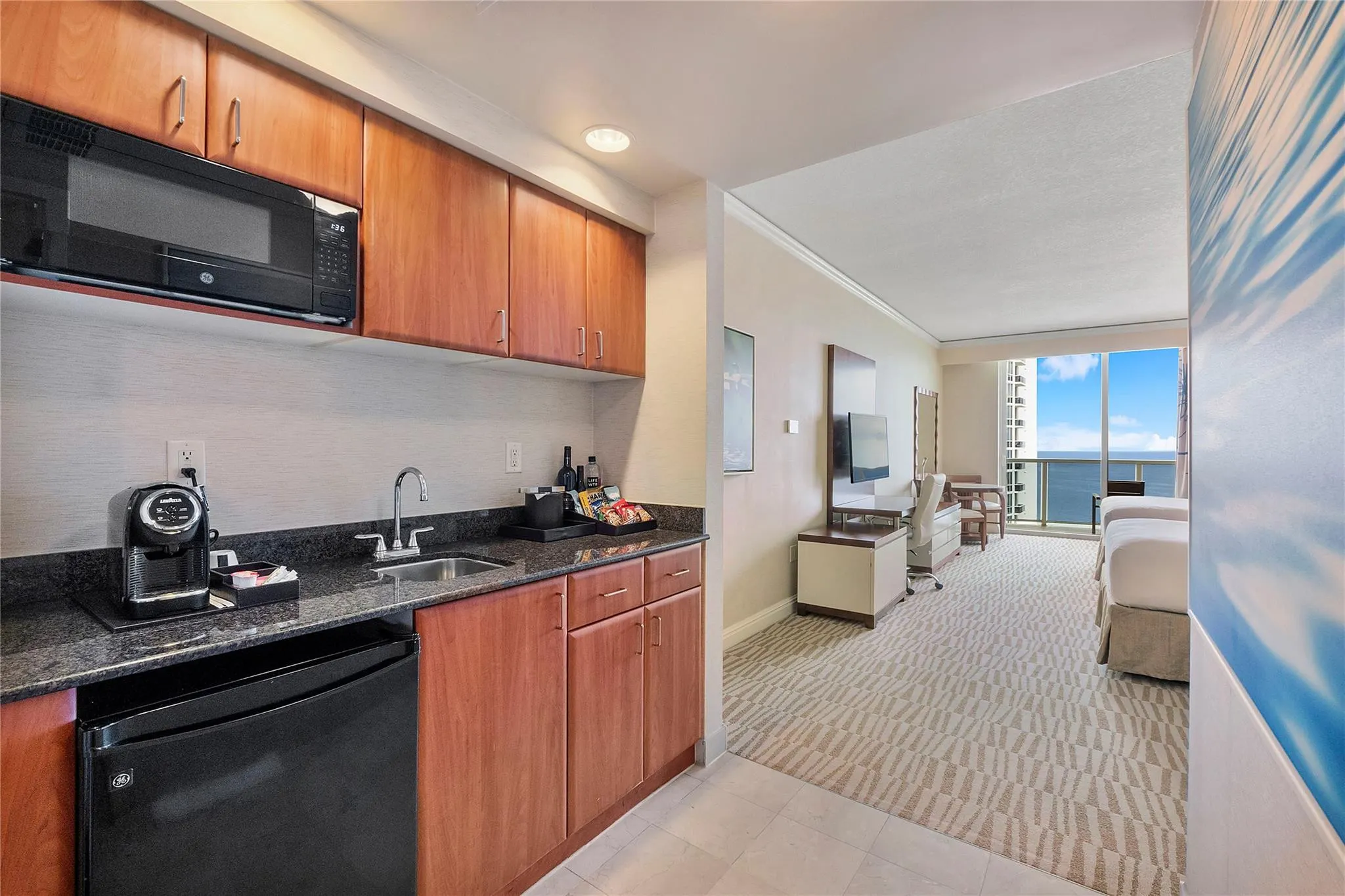 18001 Collins Avenue #2806