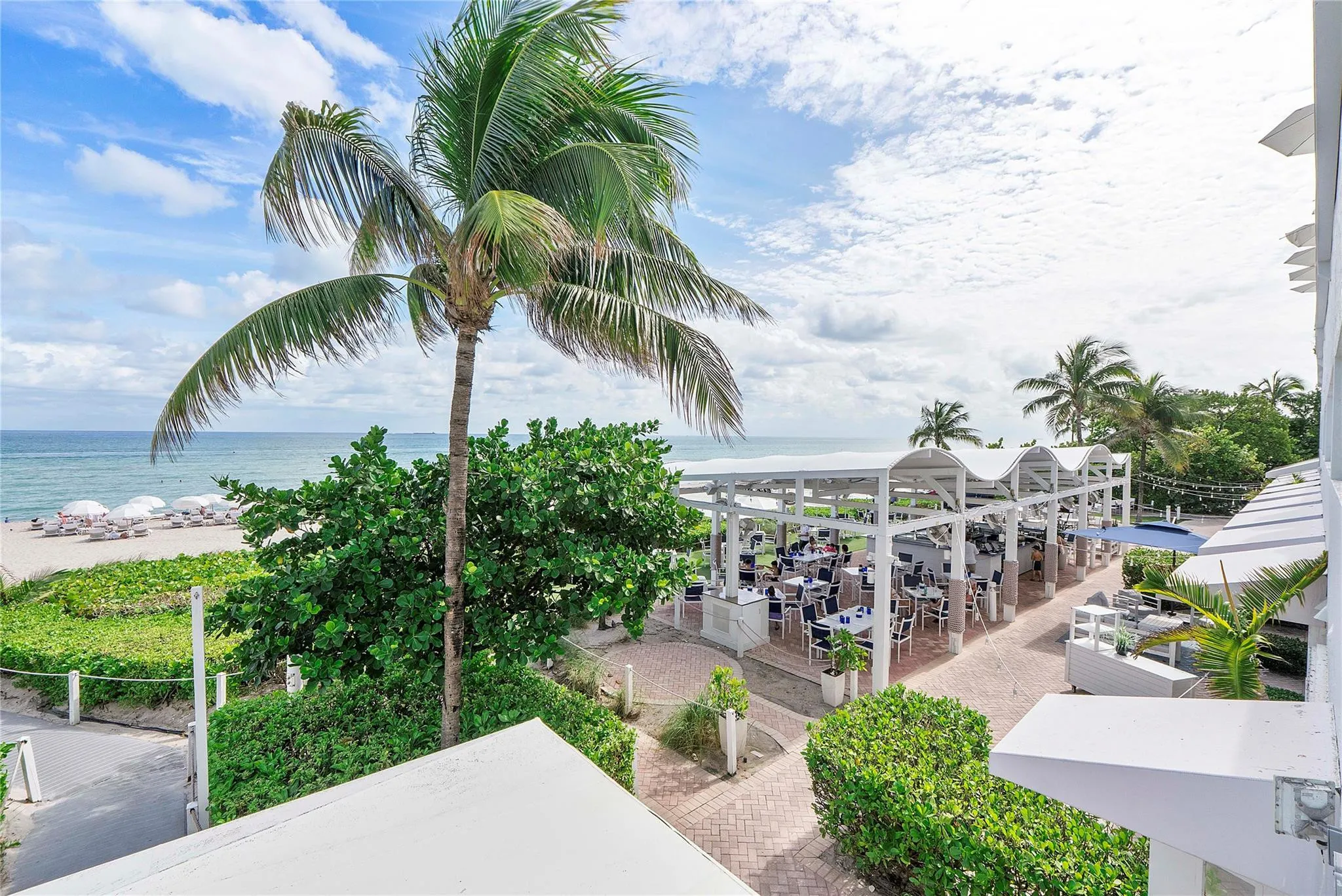18001 Collins Avenue #2806