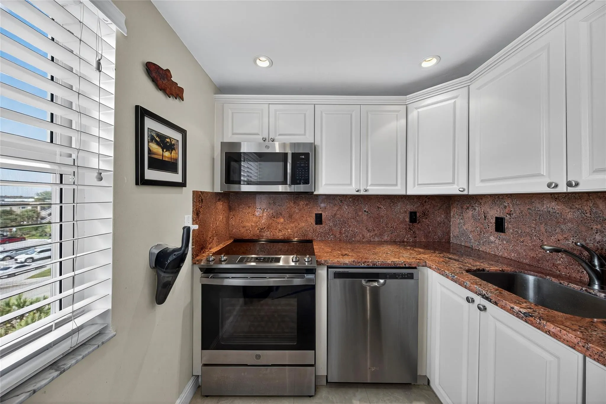 710 N Ocean Boulevard #312