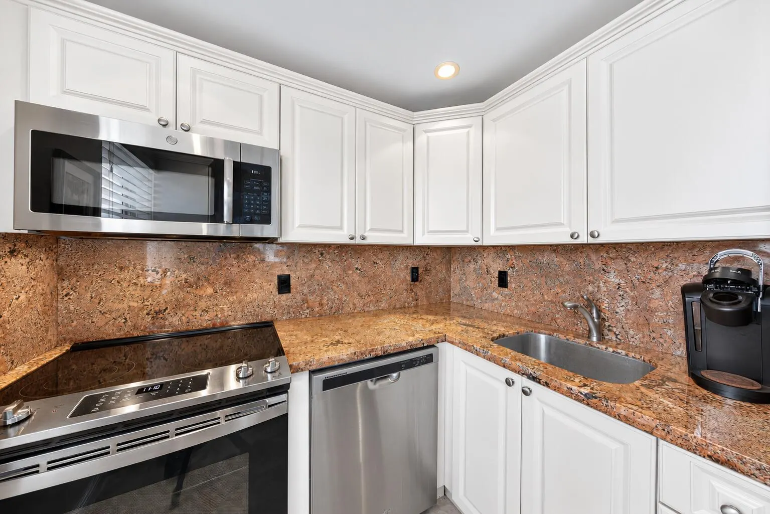 710 N Ocean Boulevard #312