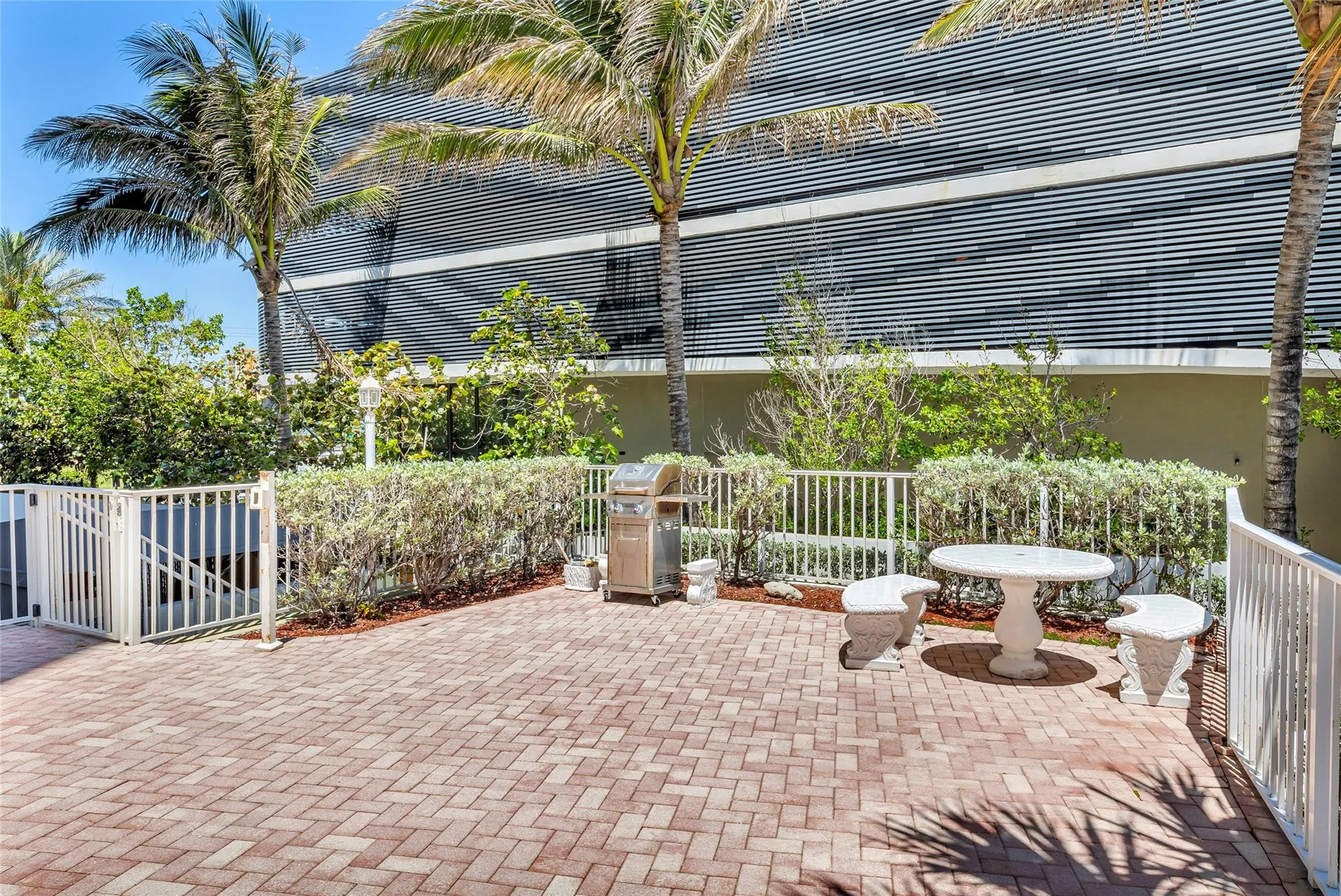 710 N Ocean Boulevard #312