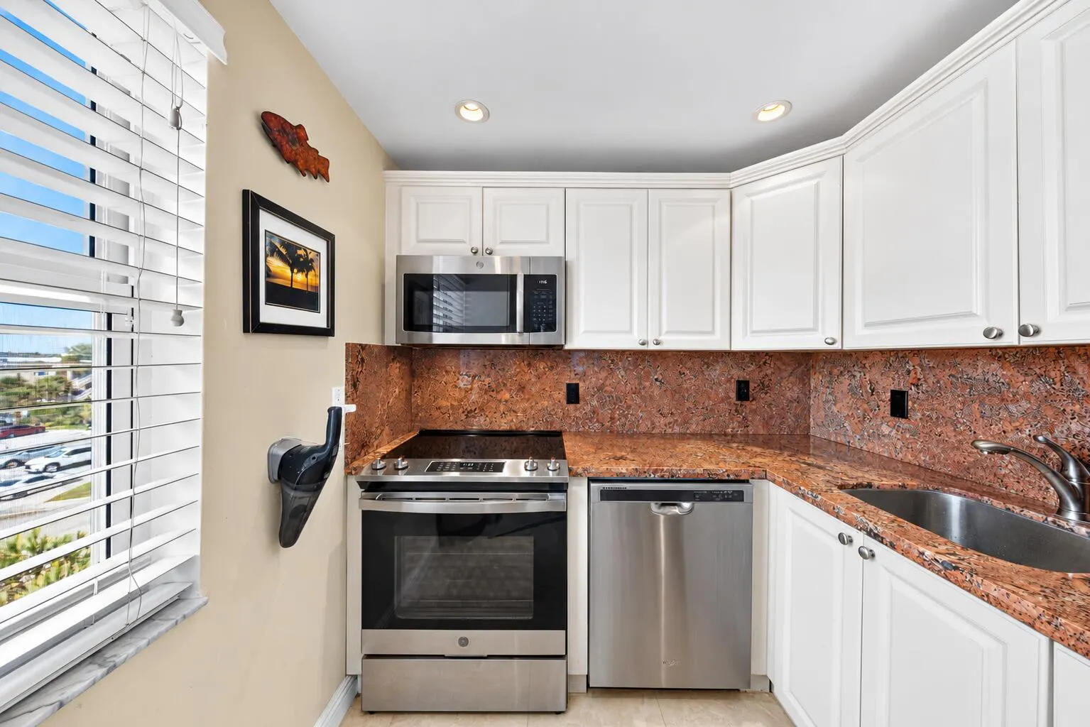 710 N Ocean Boulevard #312