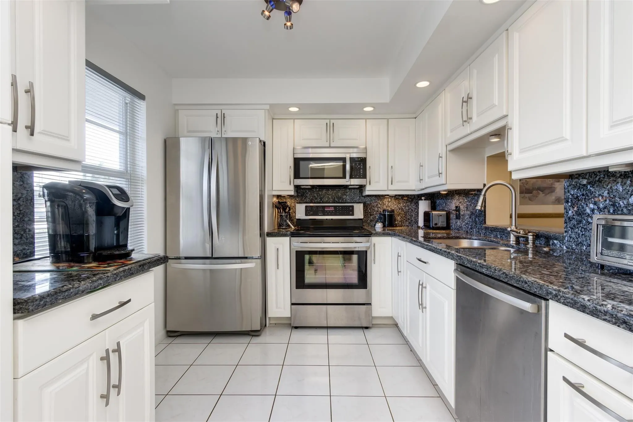 190 SE 5th Avenue #108