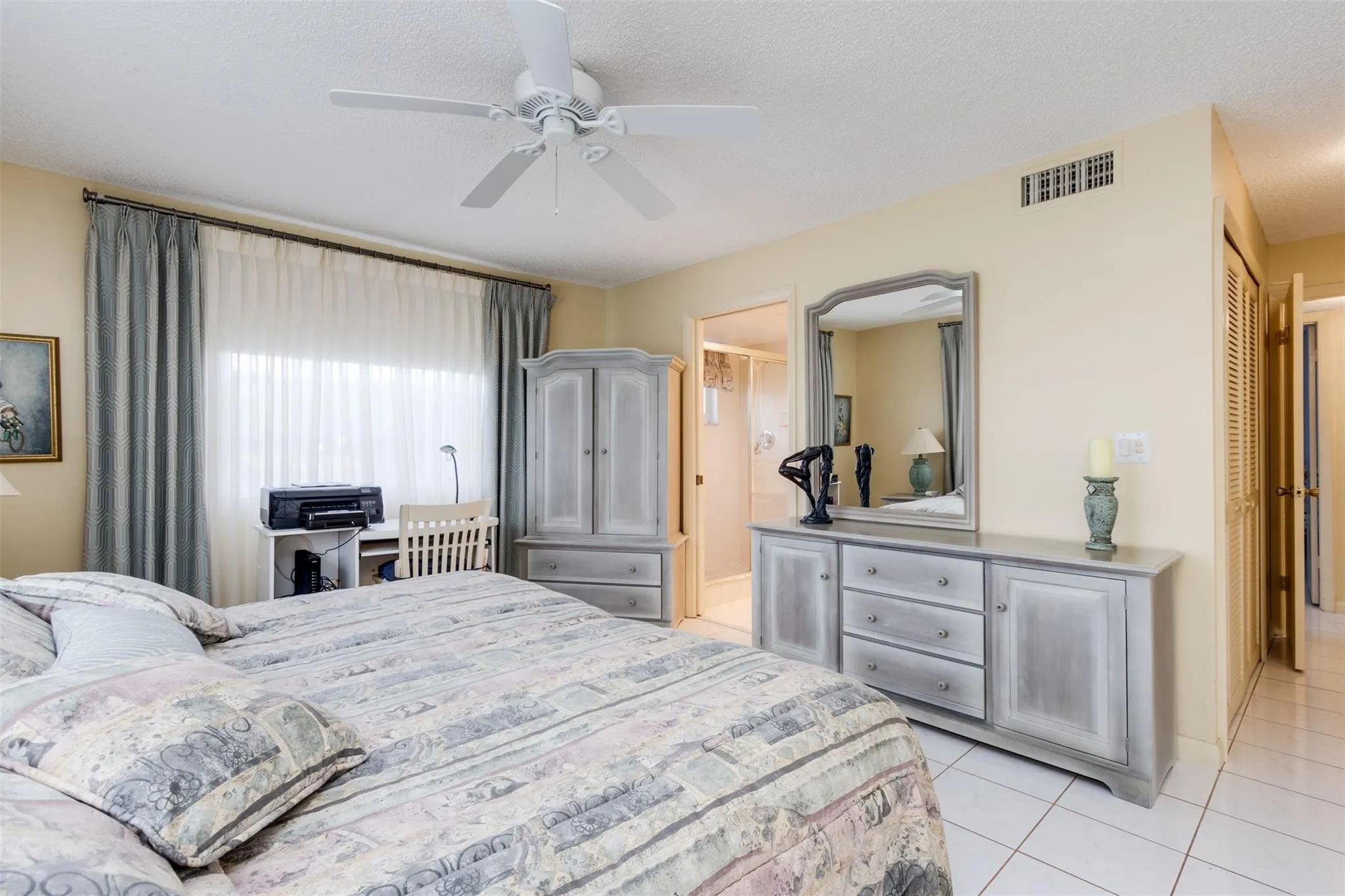 190 SE 5th Avenue #108