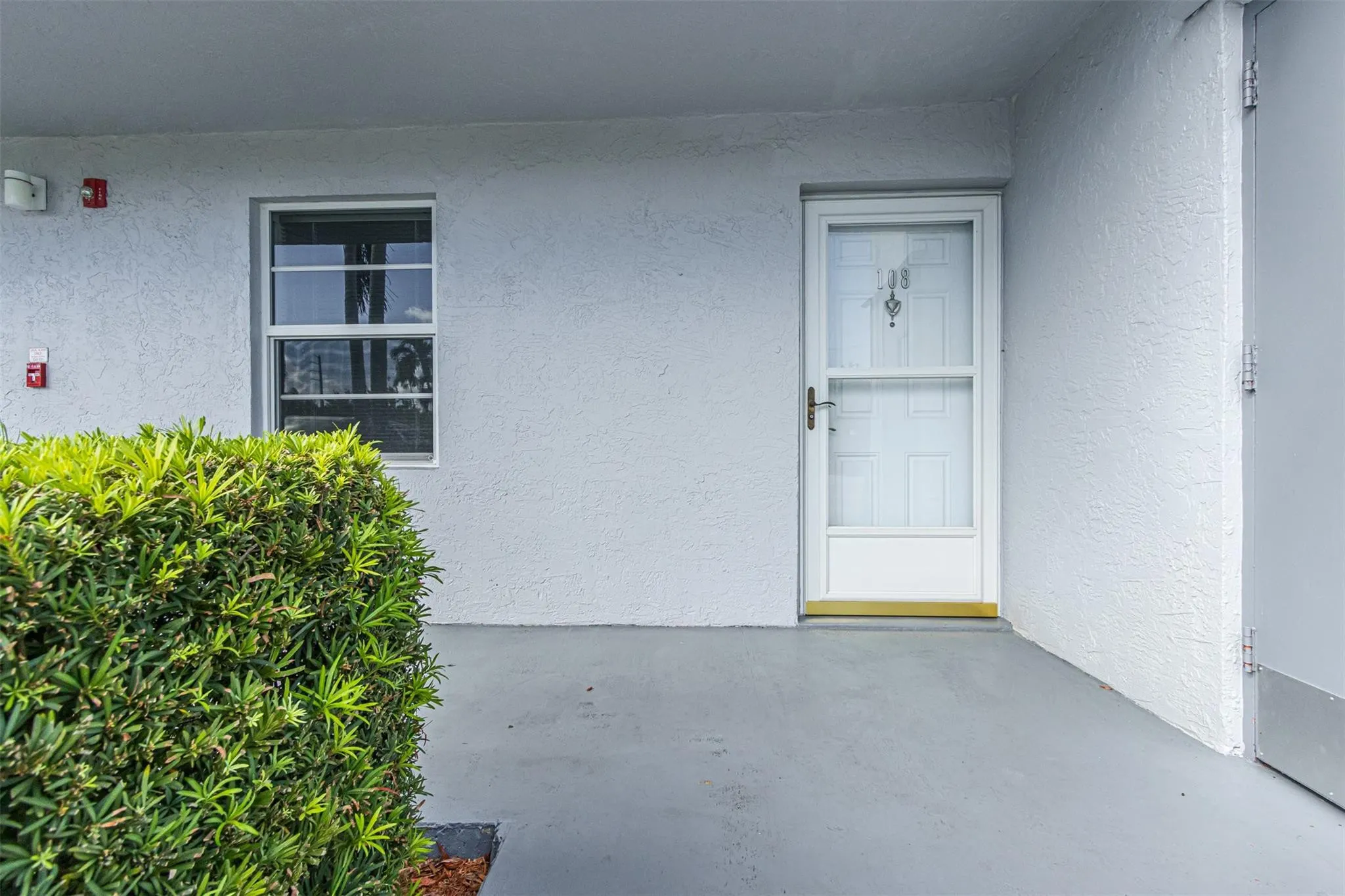 190 SE 5th Avenue #108