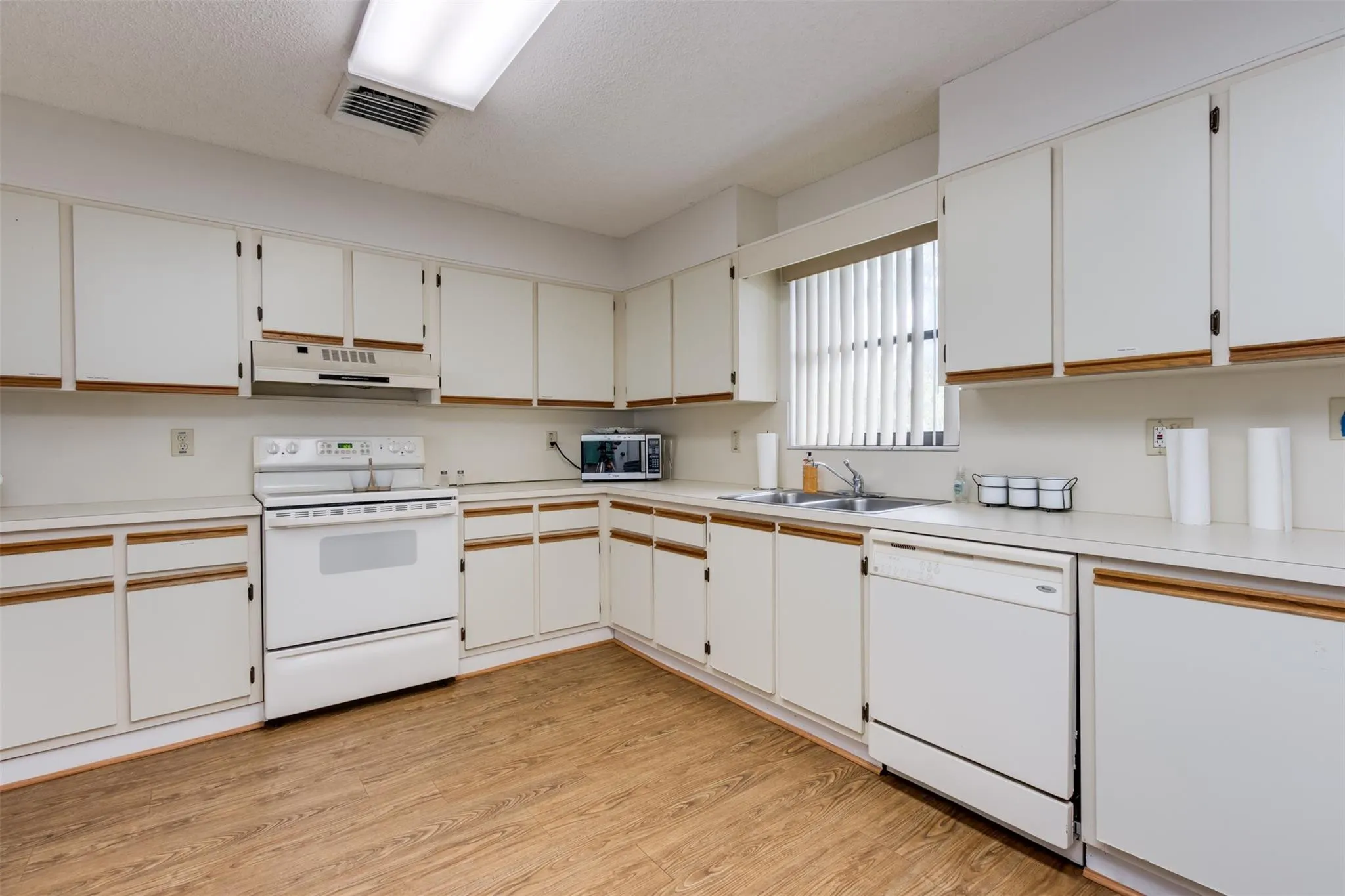 190 SE 5th Avenue #108