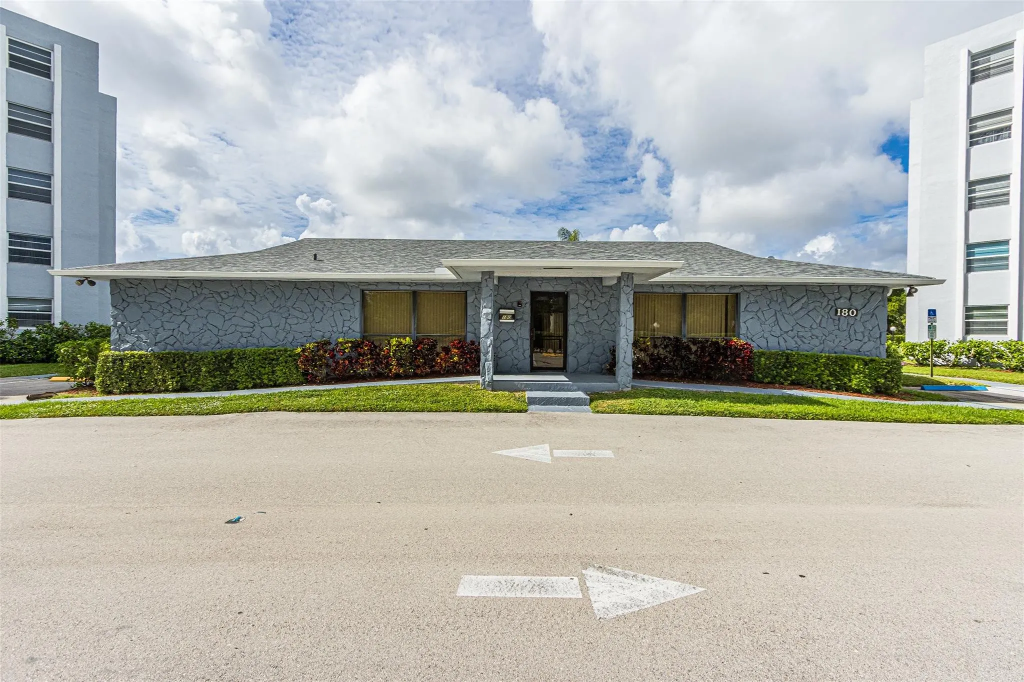 190 SE 5th Avenue #108