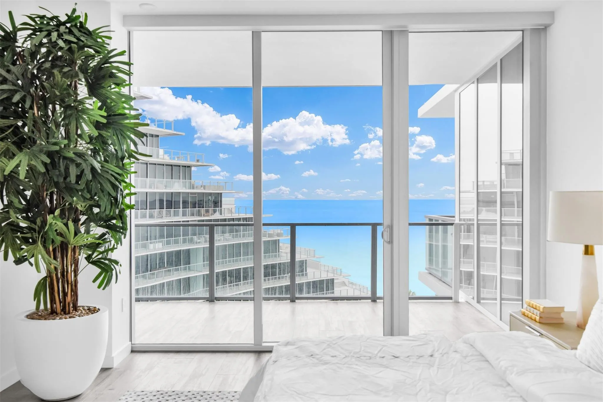 2200 N Ocean Boulevard #S906