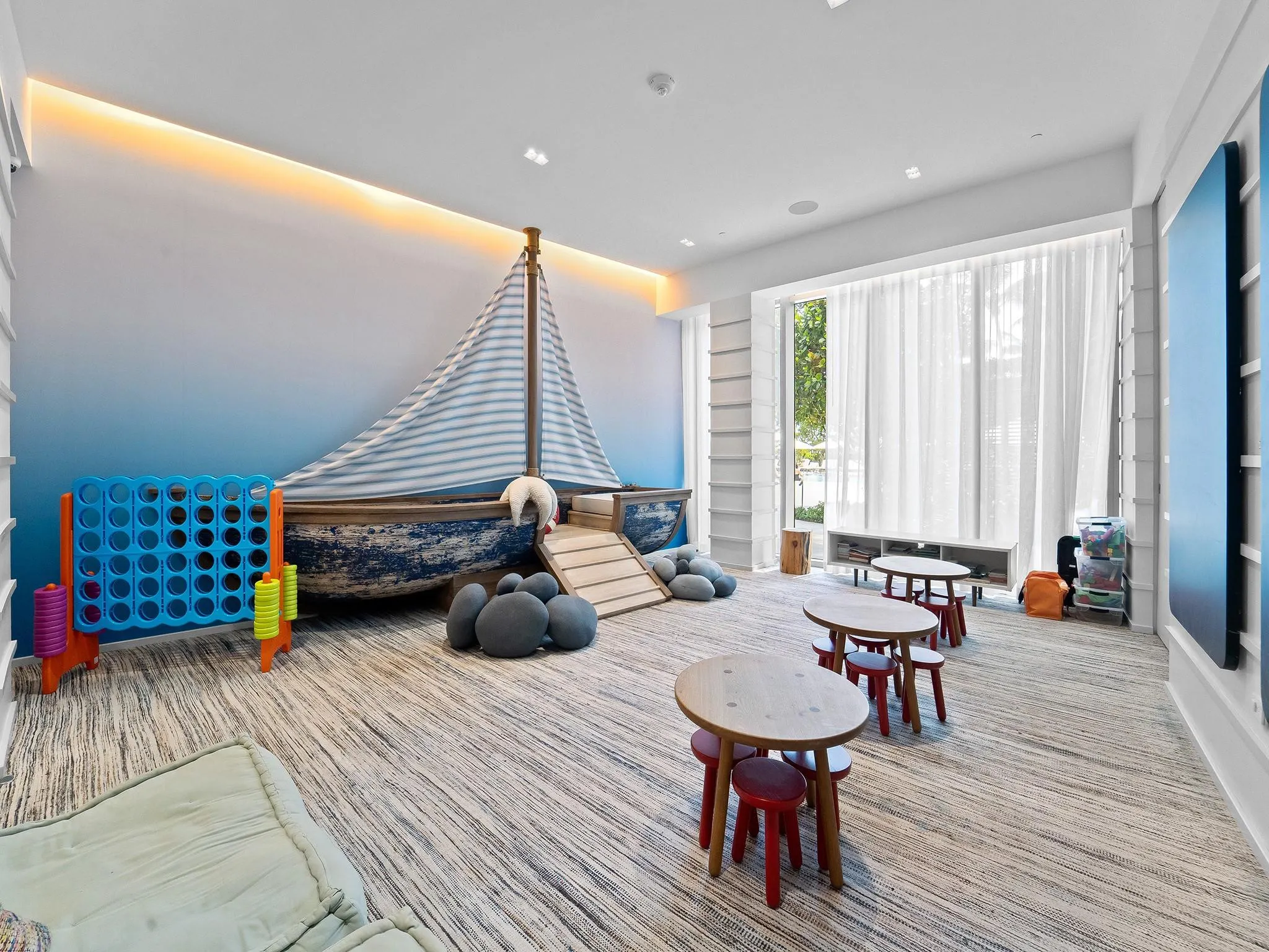 2200 N Ocean Boulevard #S906