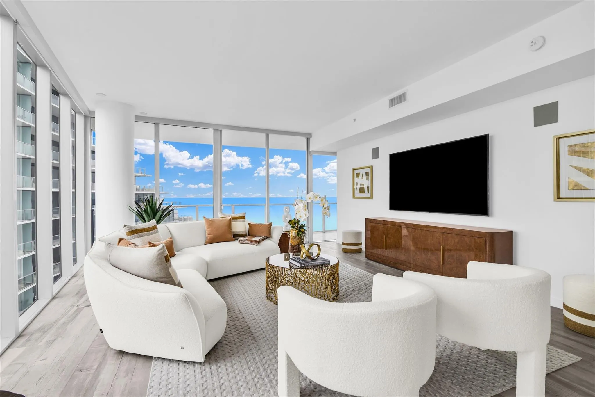 2200 N Ocean Boulevard #S906