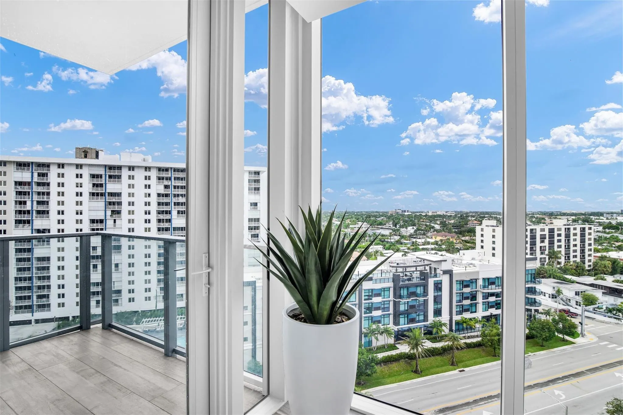 2200 N Ocean Boulevard #S906