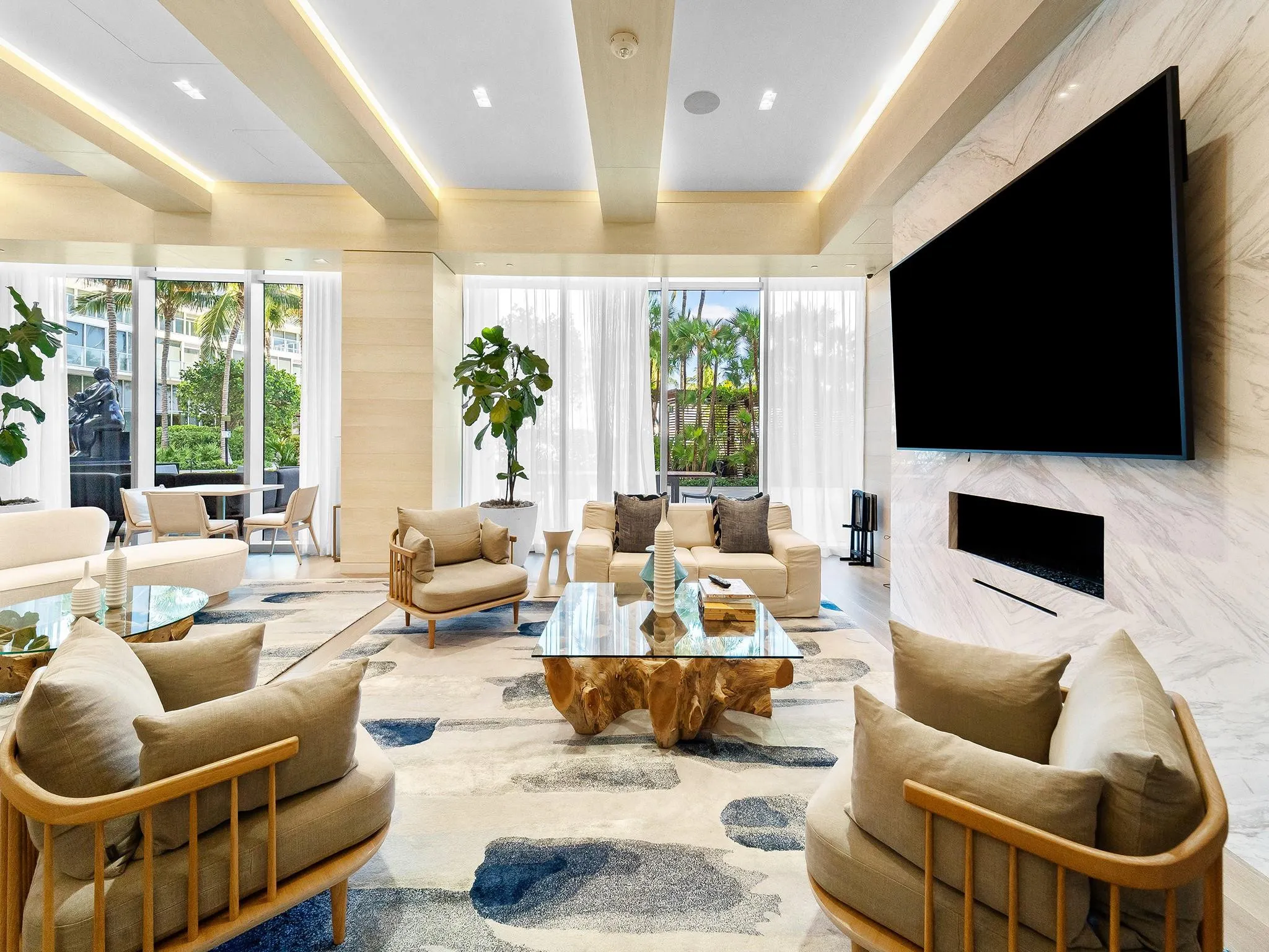 2200 N Ocean Boulevard #S906