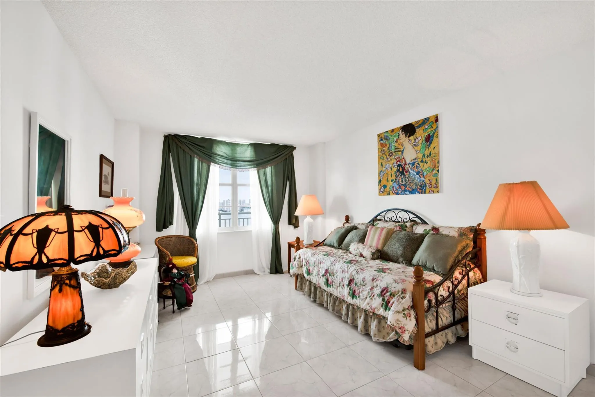 301 174th Street #2202