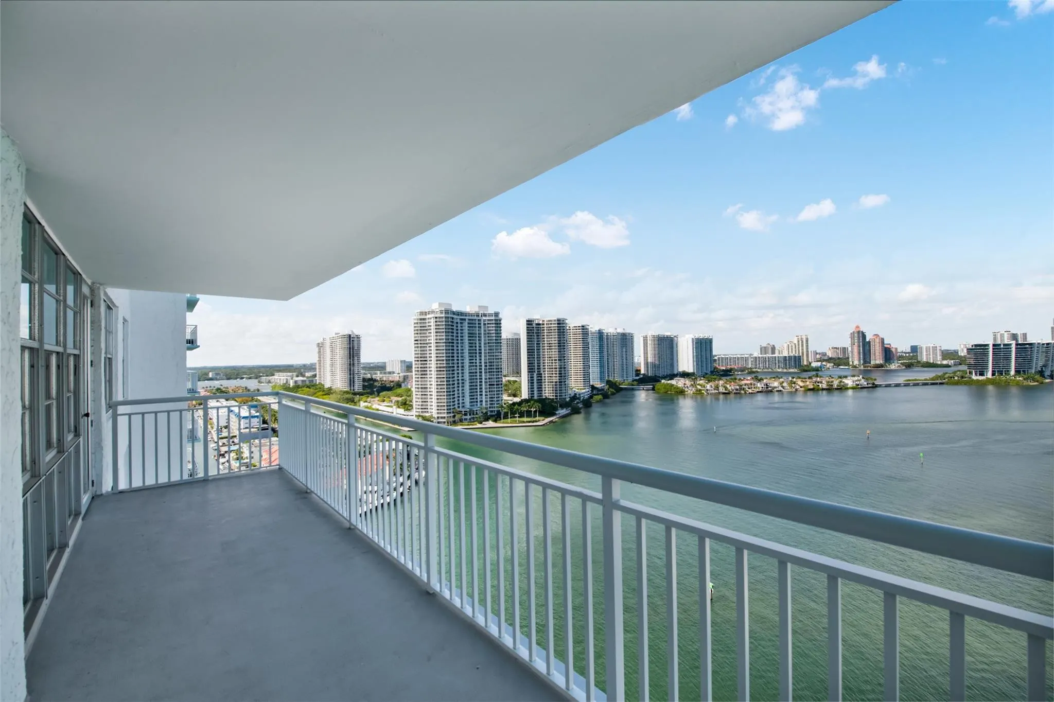 301 174th Street #2202