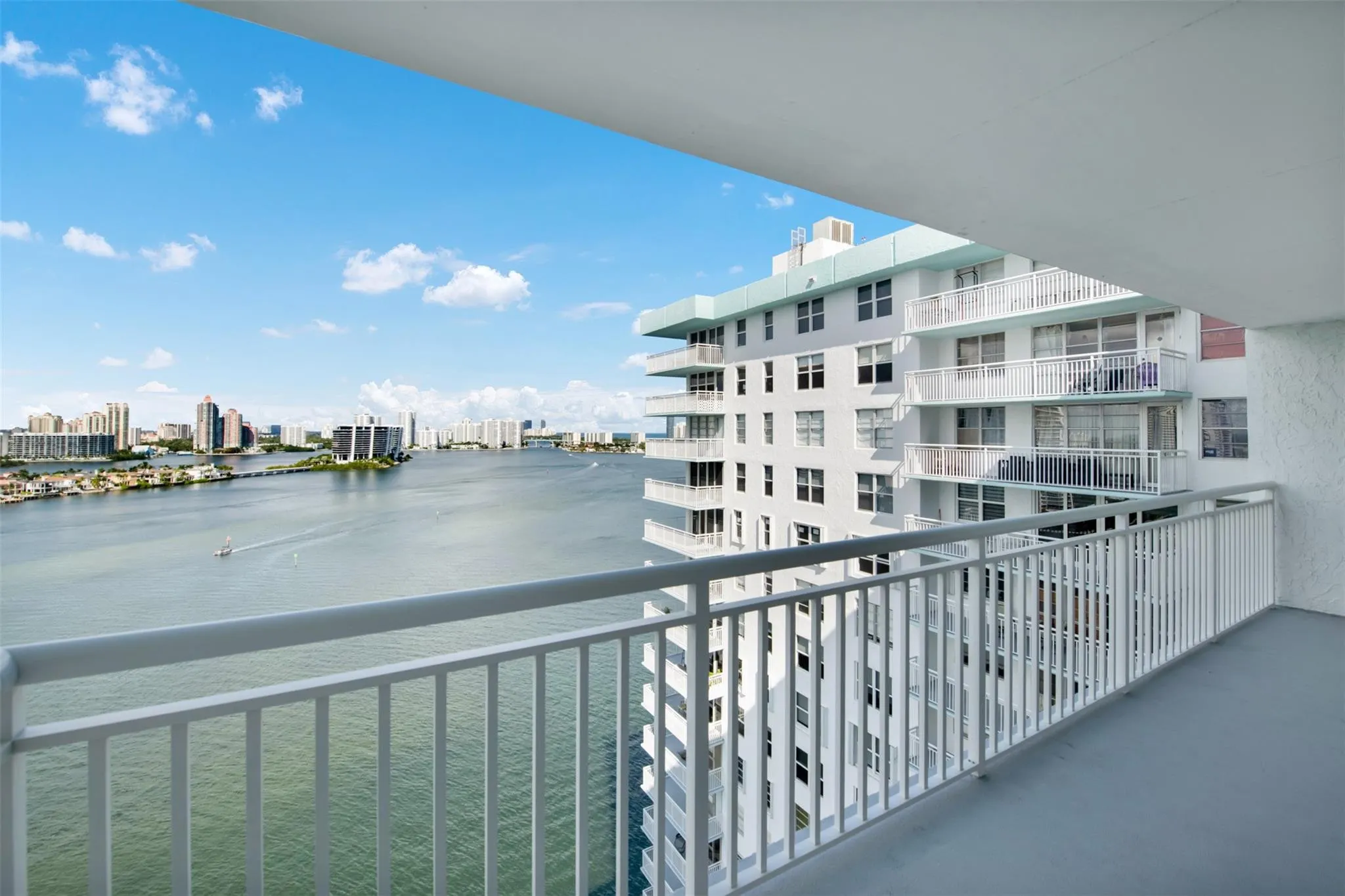 301 174th Street #2202