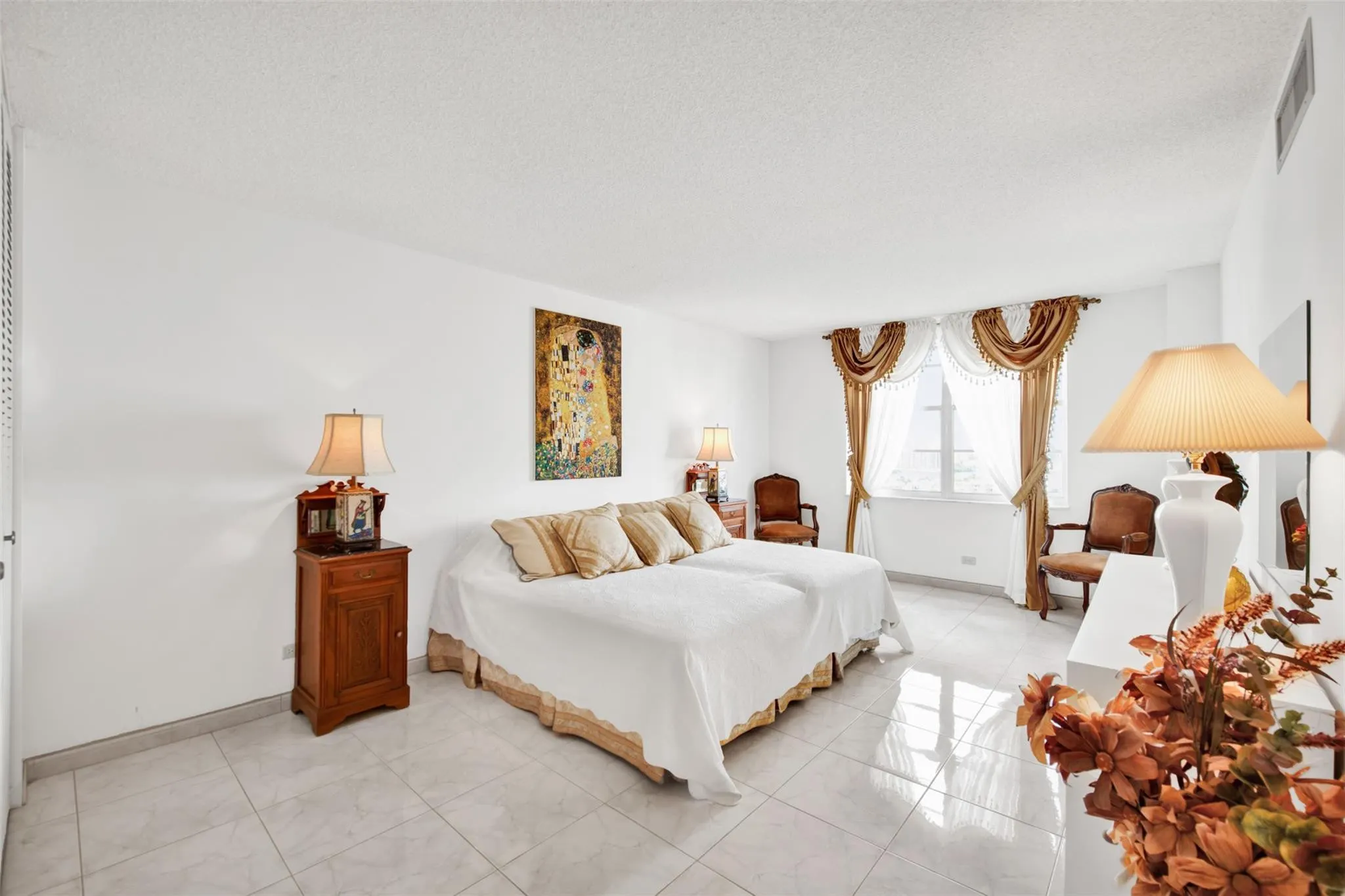 301 174th Street #2202