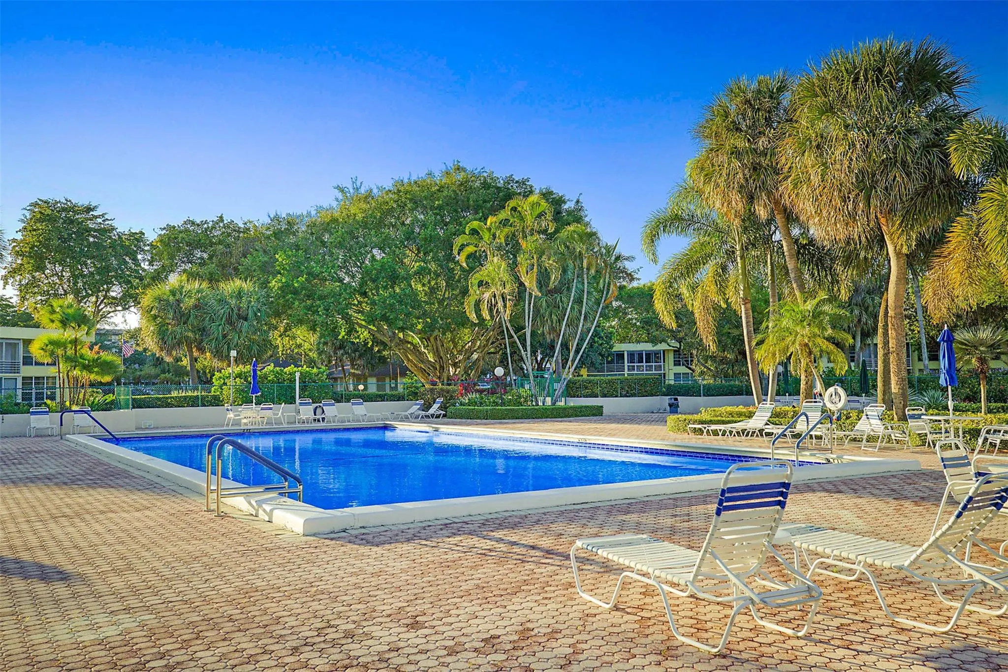 575 Oaks Lane #703