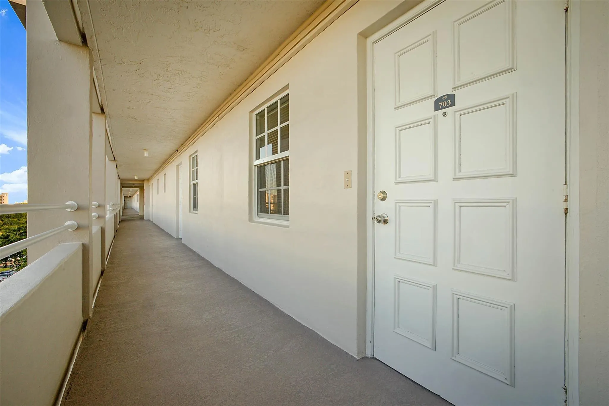 575 Oaks Lane #703