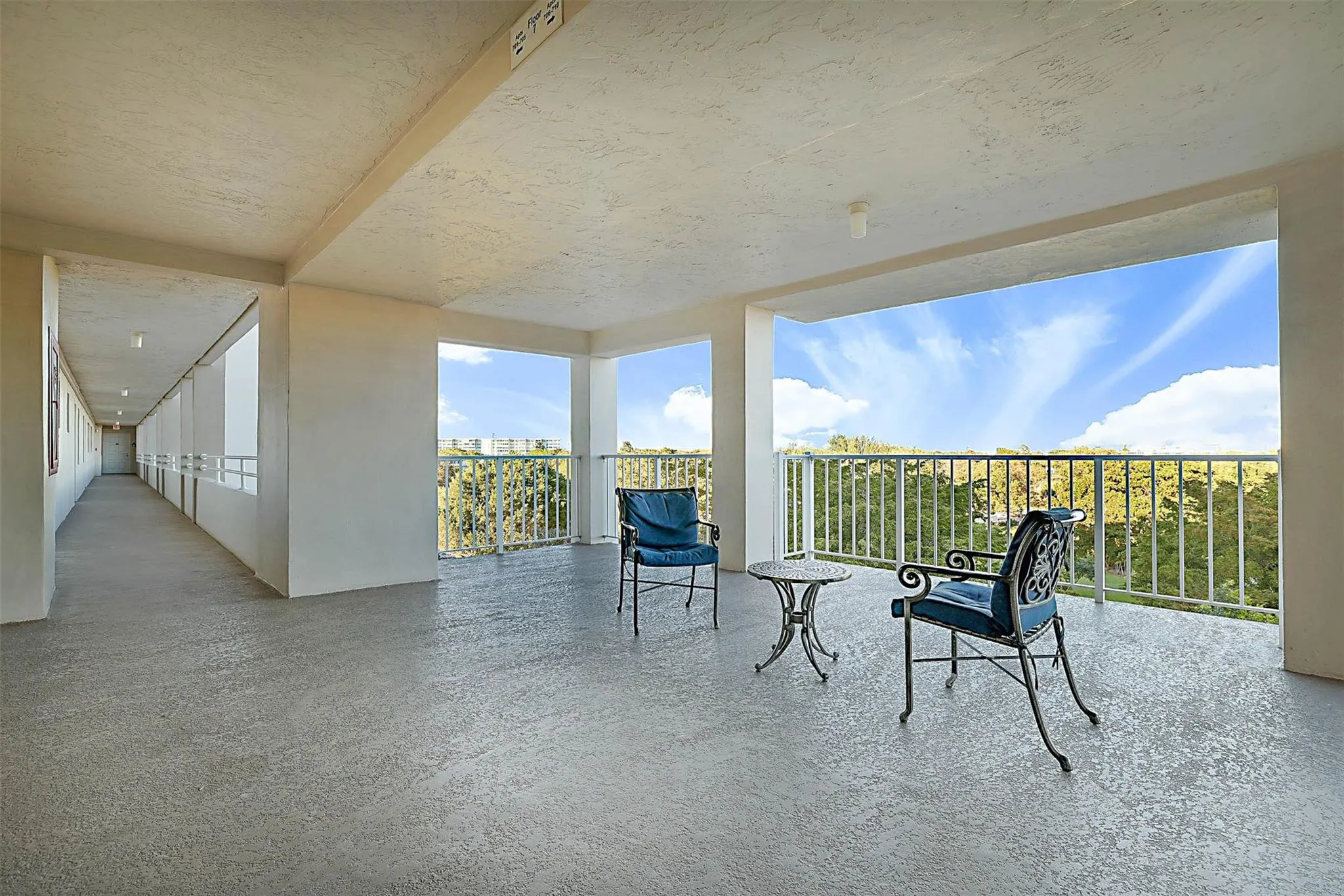 575 Oaks Lane #703