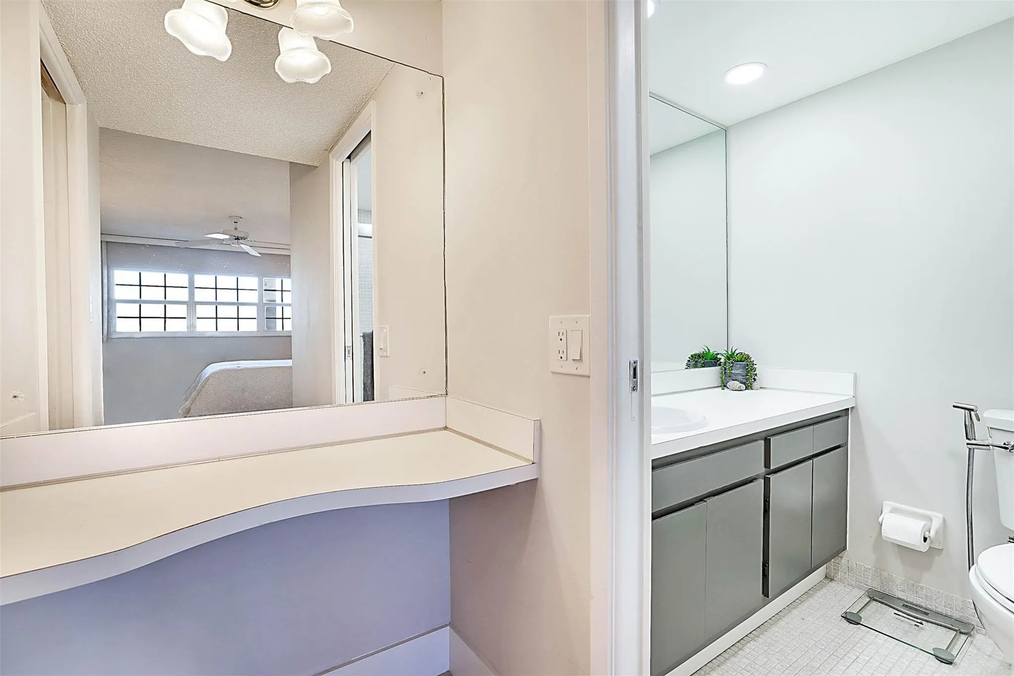 575 Oaks Lane #703