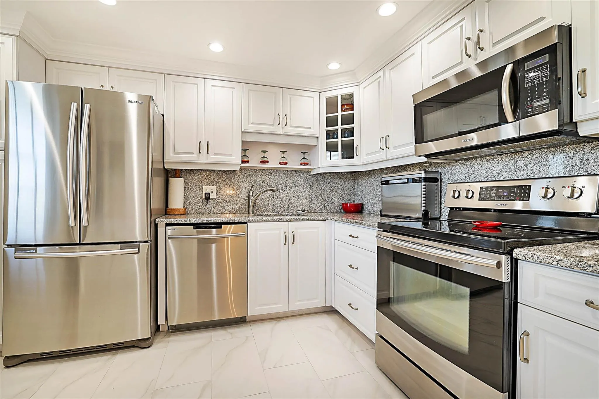 575 Oaks Lane #703