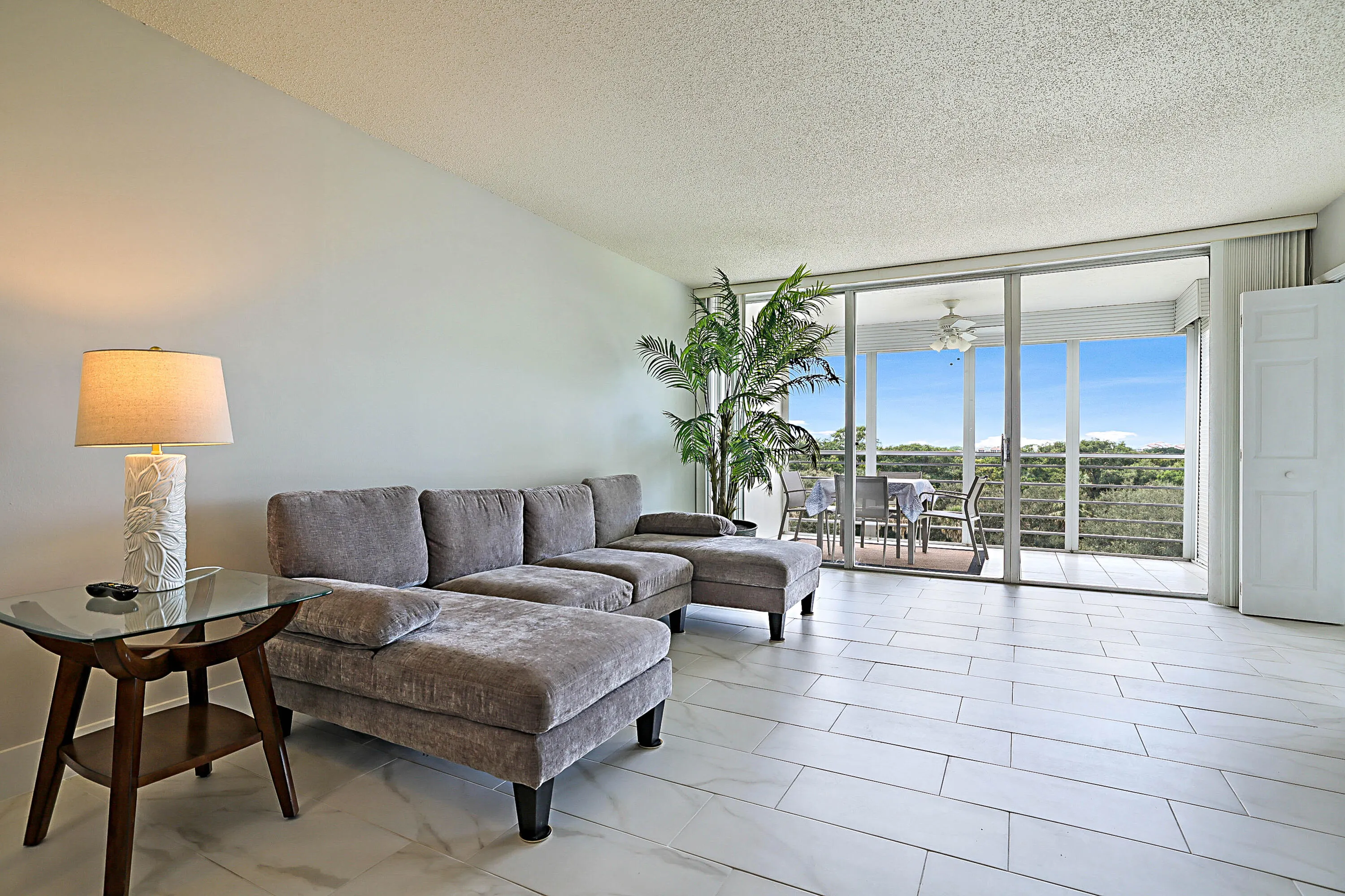 575 Oaks Lane #703