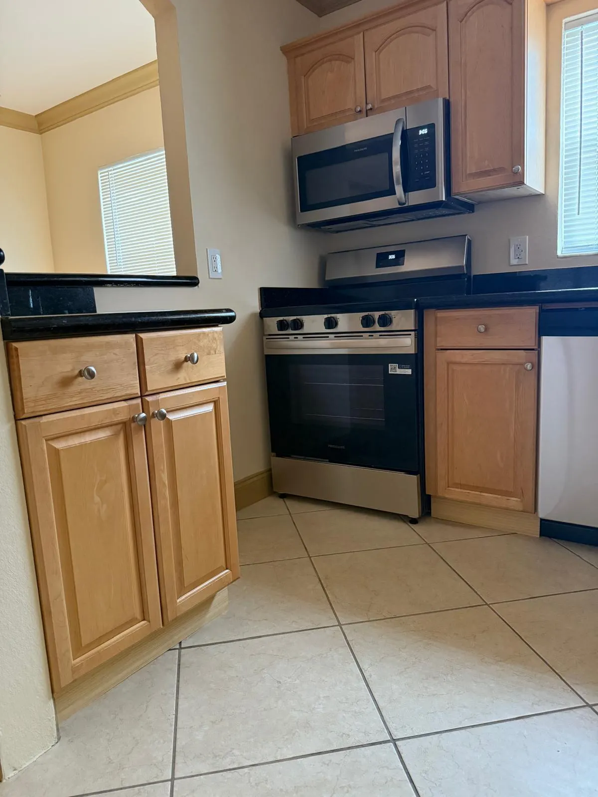 744 NE 14th Avenue #12