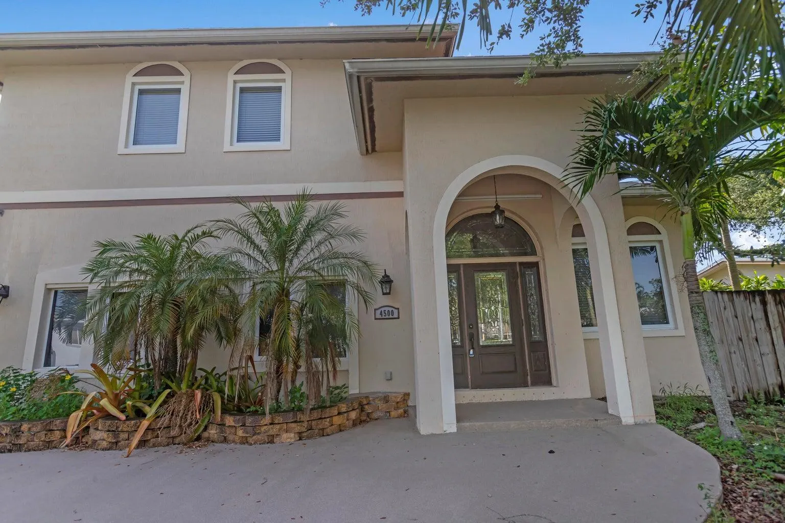 4500 SW 25th Terrace