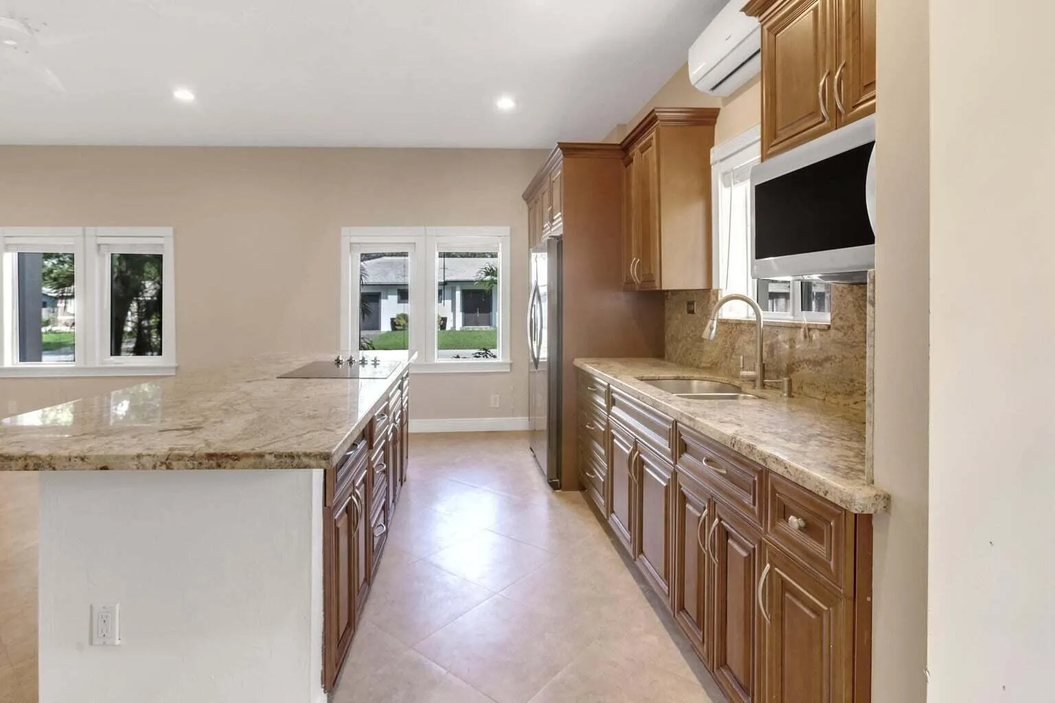 4500 SW 25th Terrace
