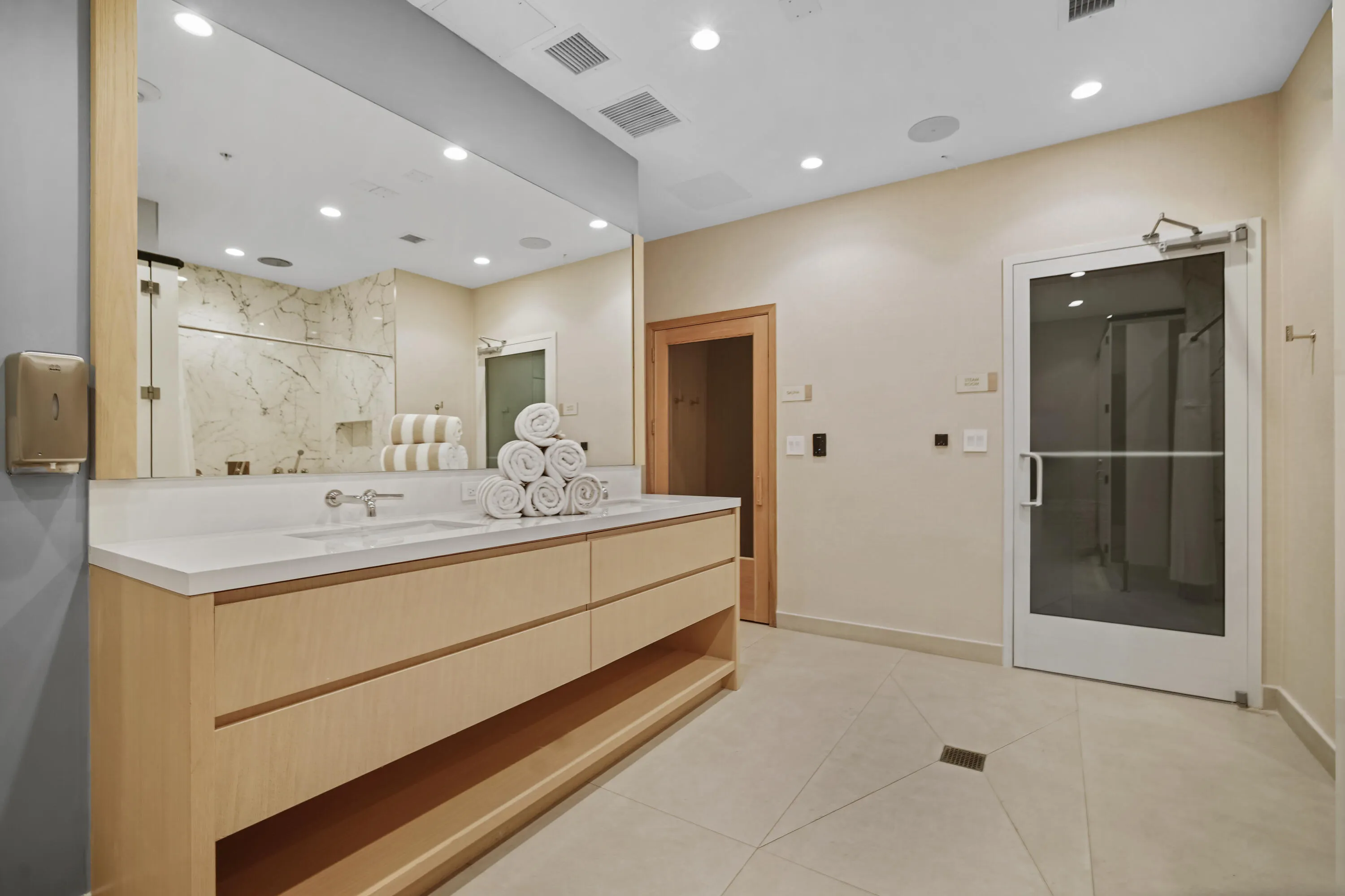 725 S Ocean Boulevard #206