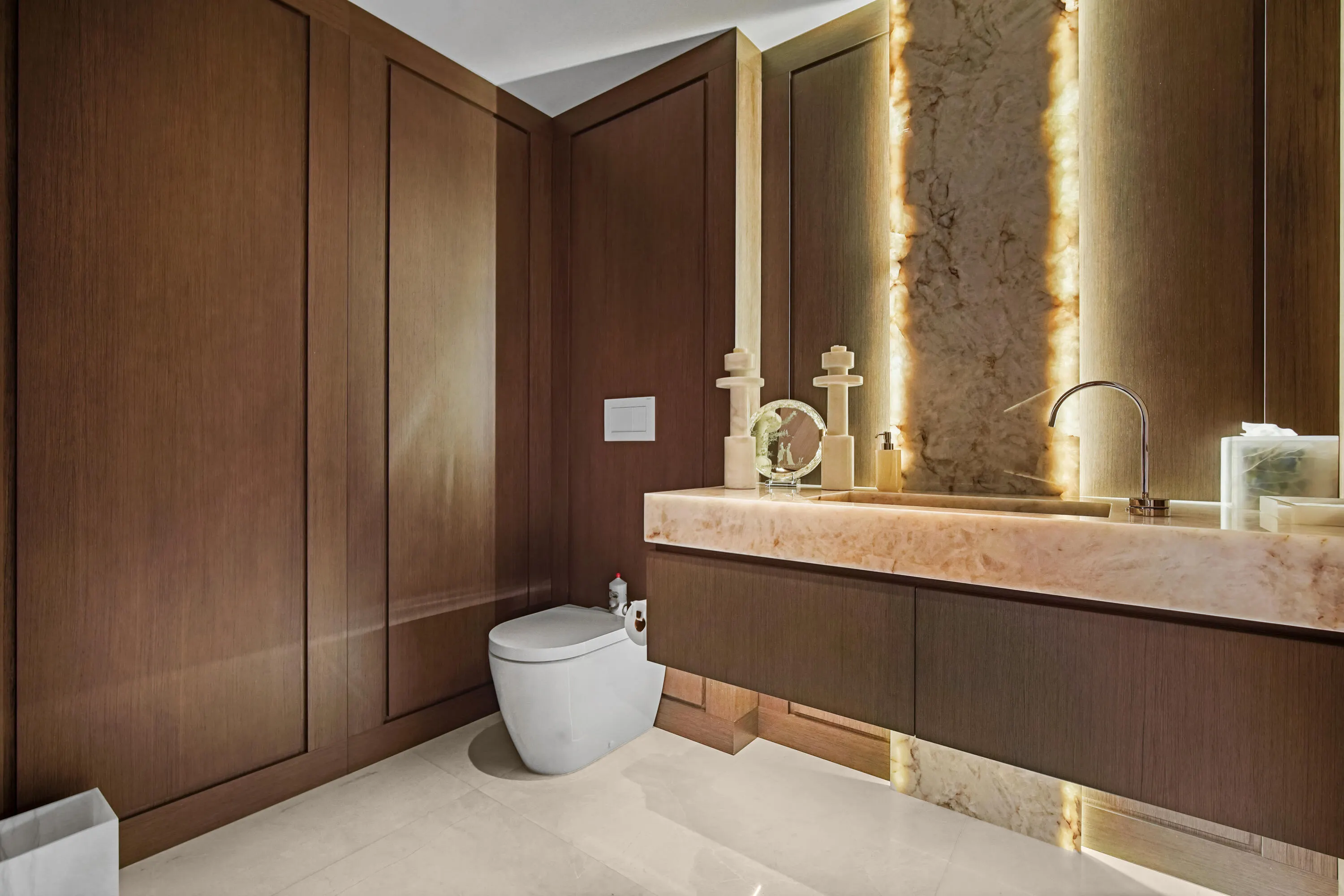 725 S Ocean Boulevard #206