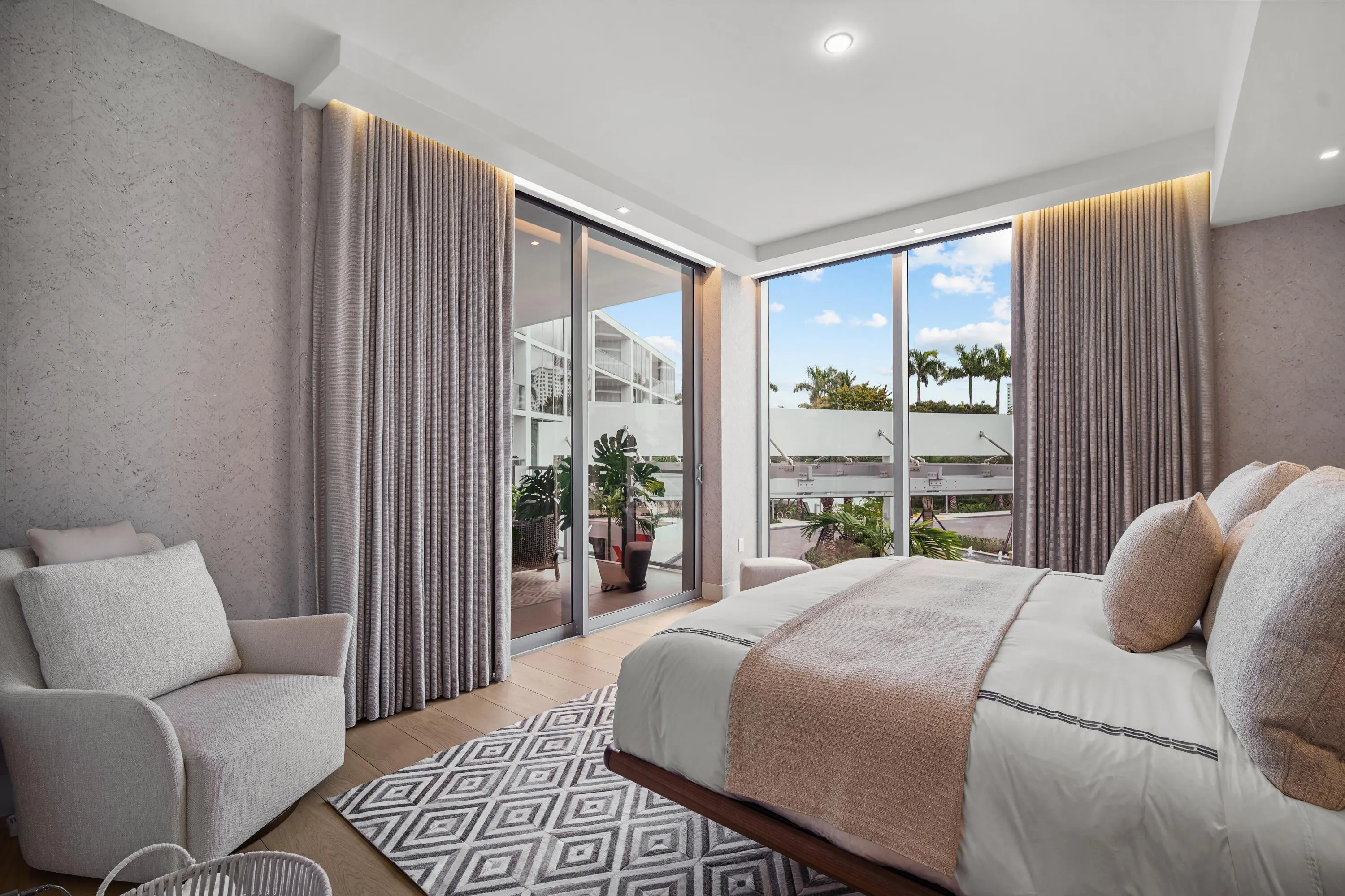 725 S Ocean Boulevard #206