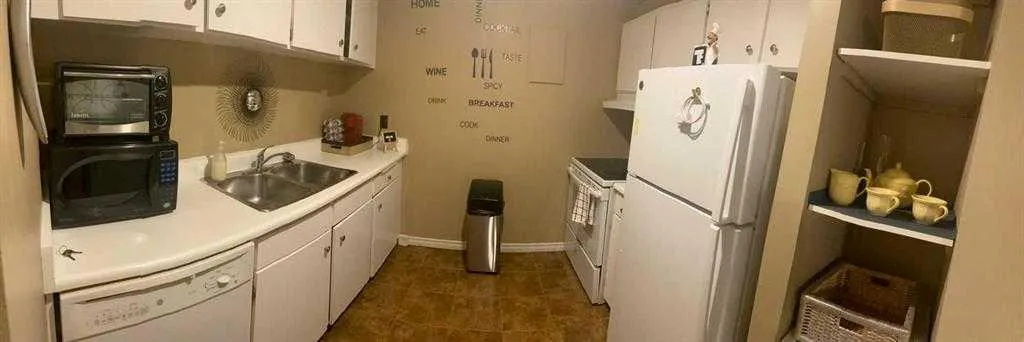 4944 Dalton Drive NW, #913