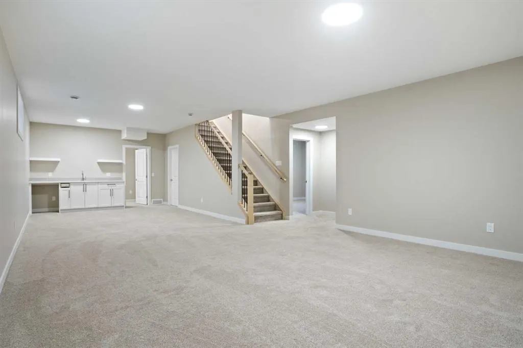906 Macleod Trail SW