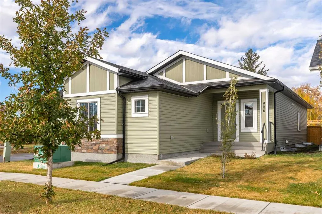 906 Macleod Trail SW