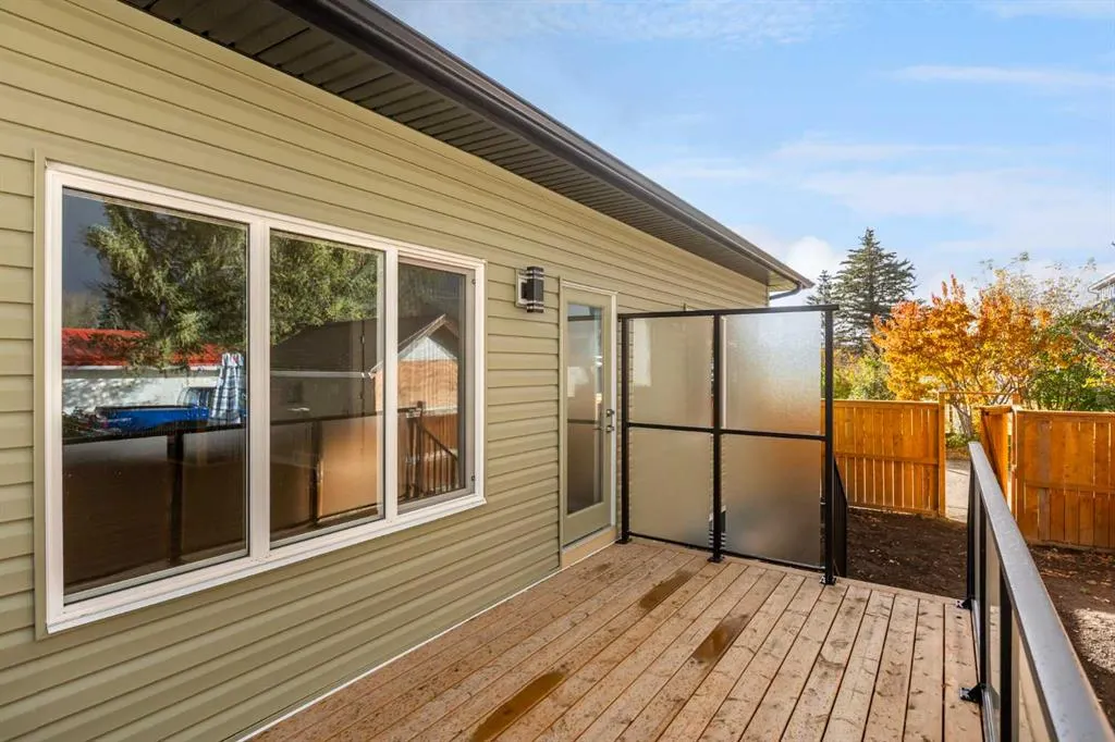 906 Macleod Trail SW