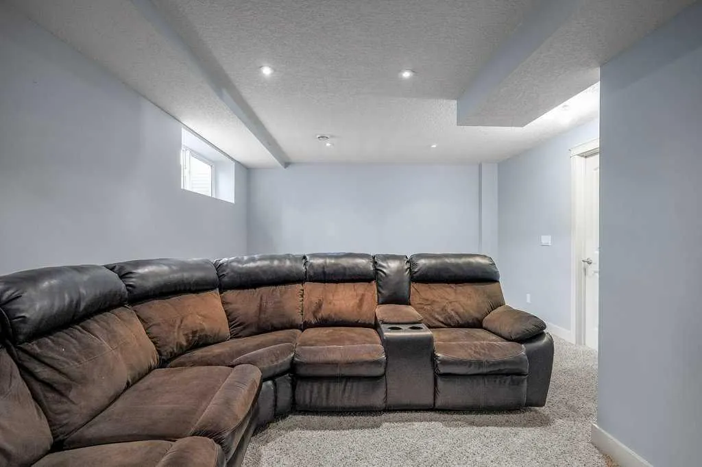 117 Chaparral Valley Gardens SE