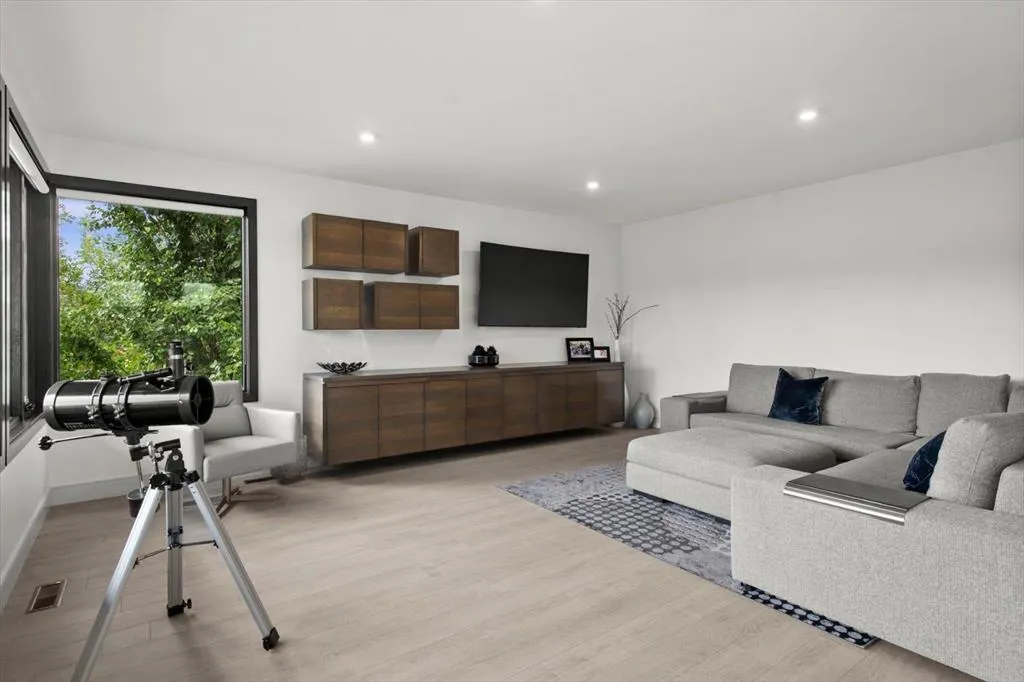 408 13 Street NW, #3